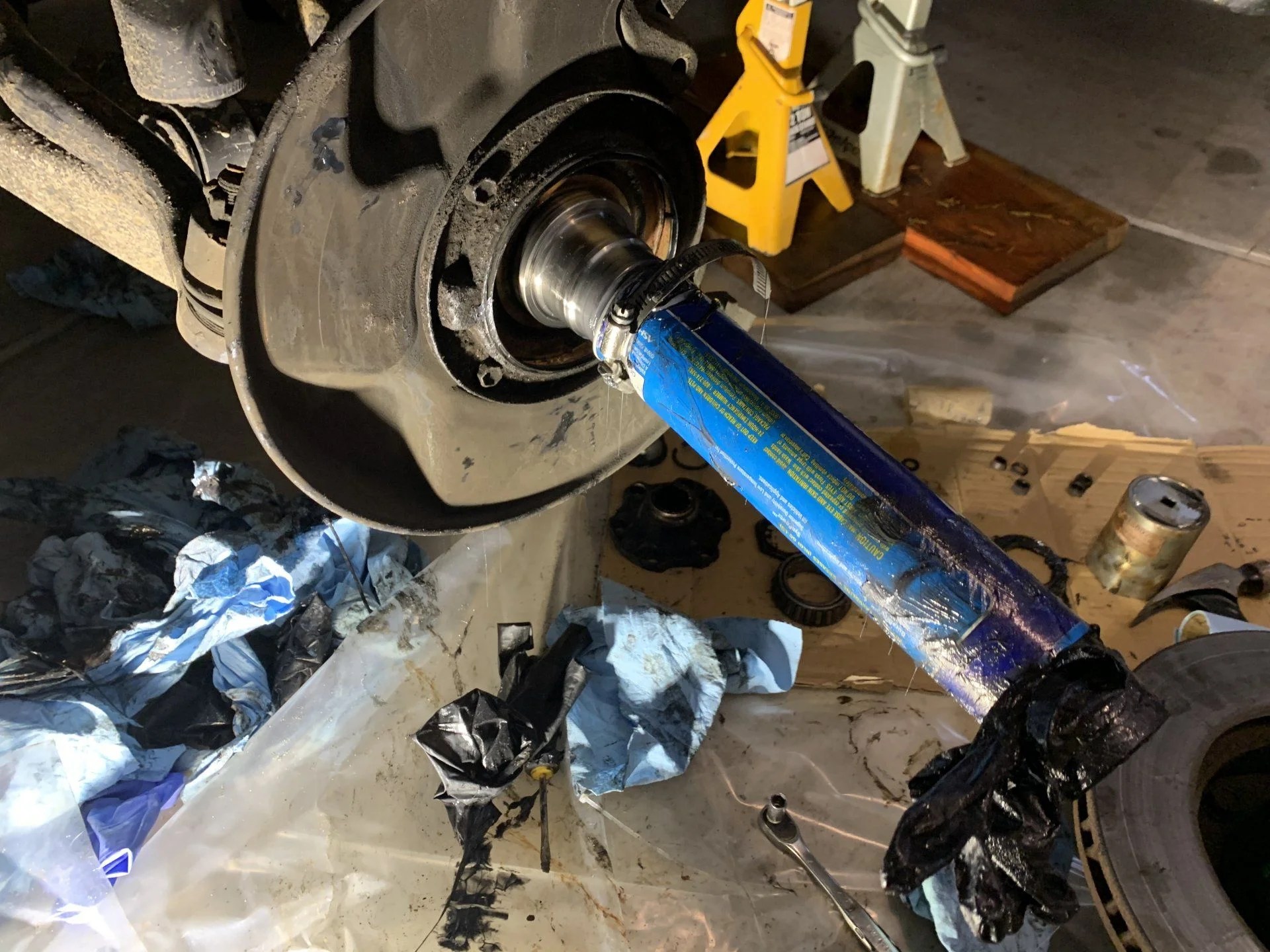 How to lubricate front axle shaft bushings? Page 7 IH8MUD Forum