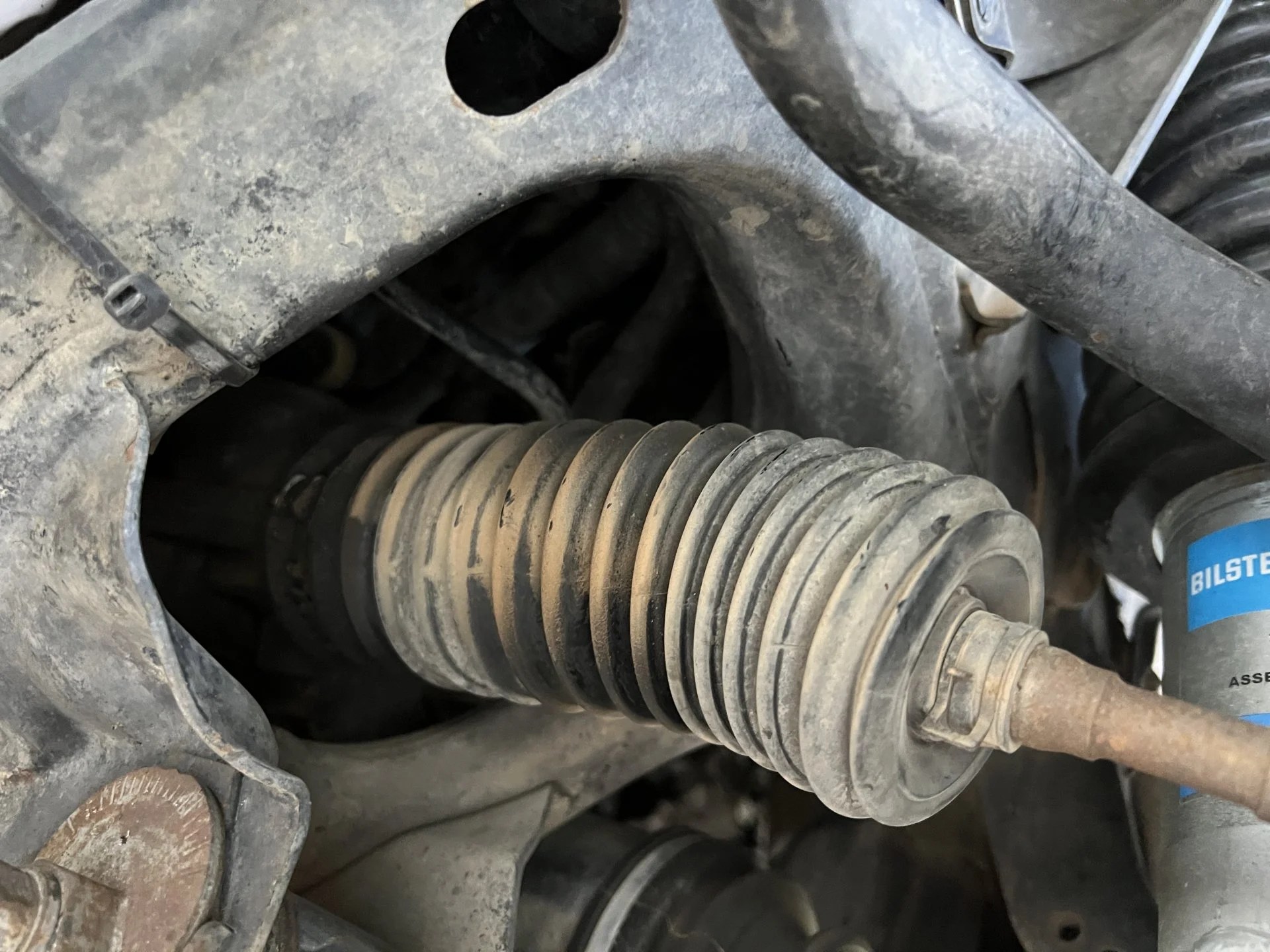 Tie rod reinforcement braces? IH8MUD Forum
