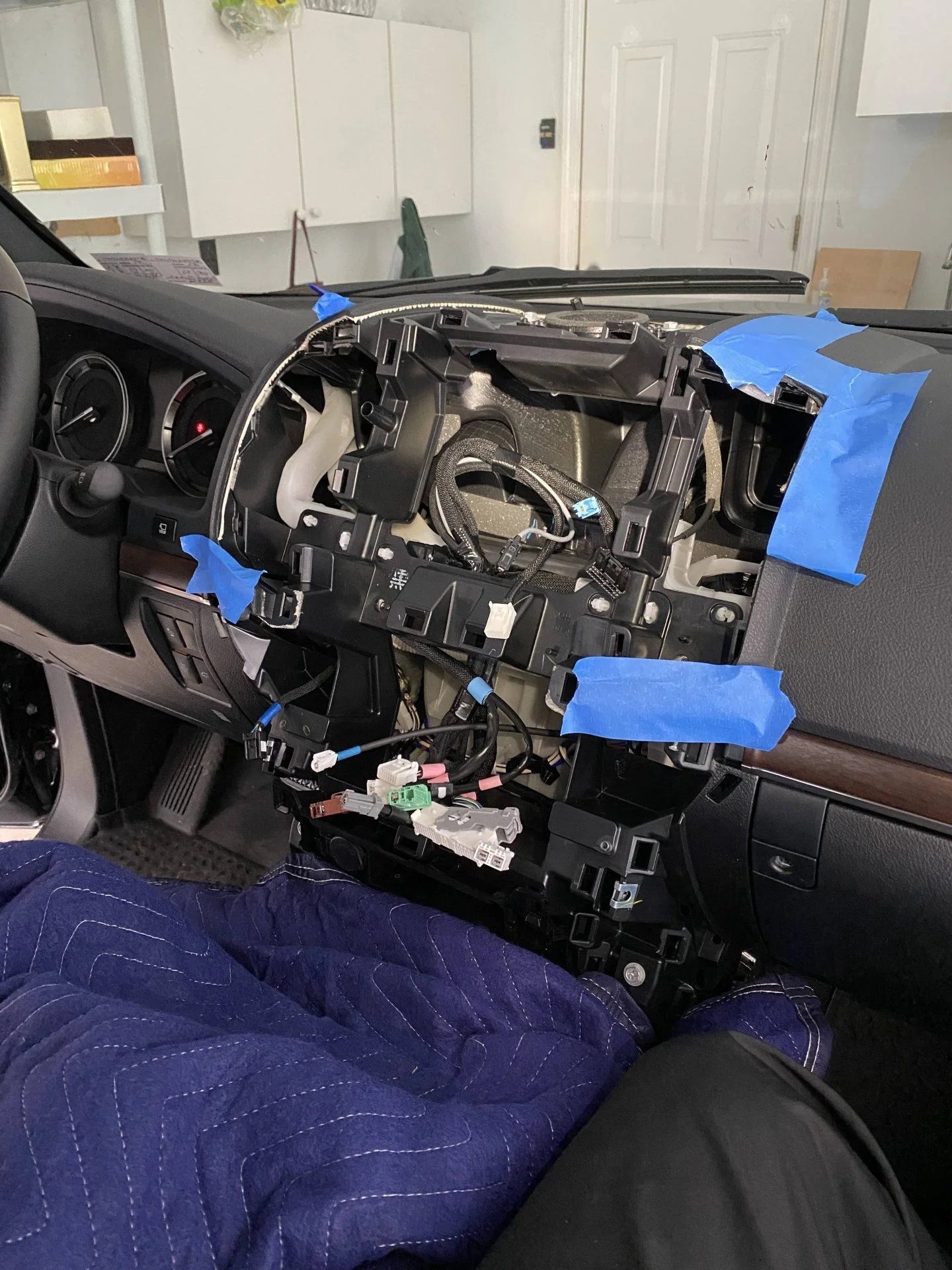 "Climate control system error" in 2020 200series Please help