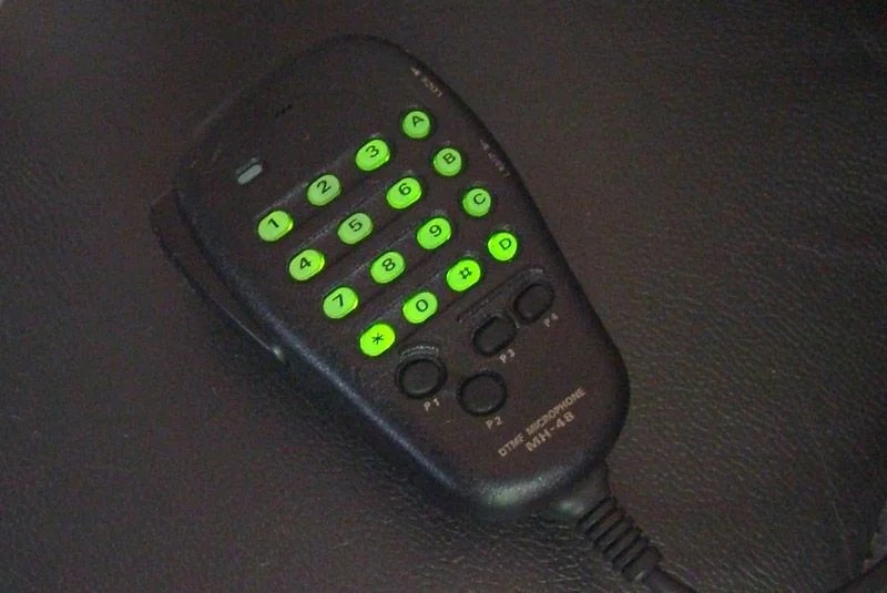 Yaesu FT-8800 - color change how to | IH8MUD Forum