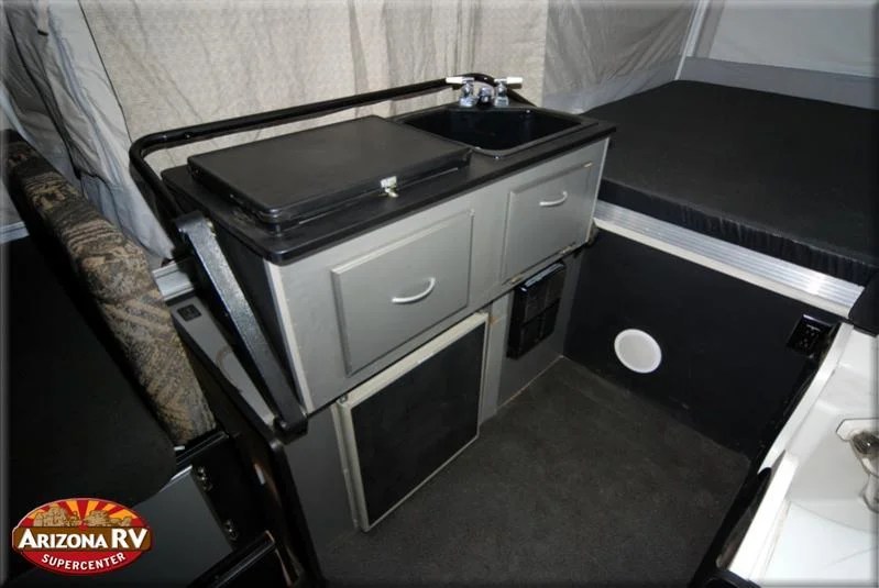 For Sale 2007 Fleetwood Evolution e3 camper IH8MUD Forum