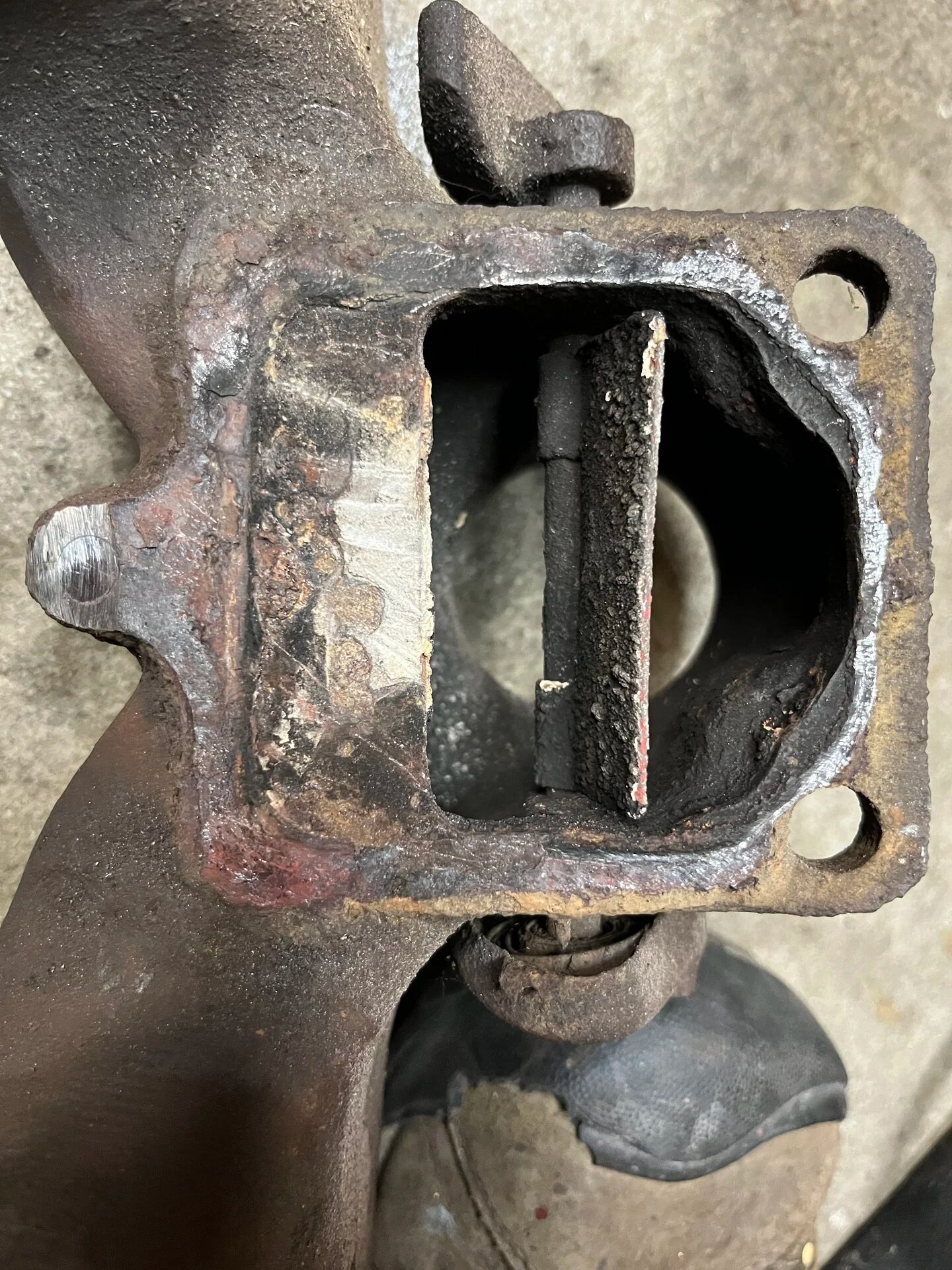 Exhaust manifold bolt extraction | IH8MUD Forum