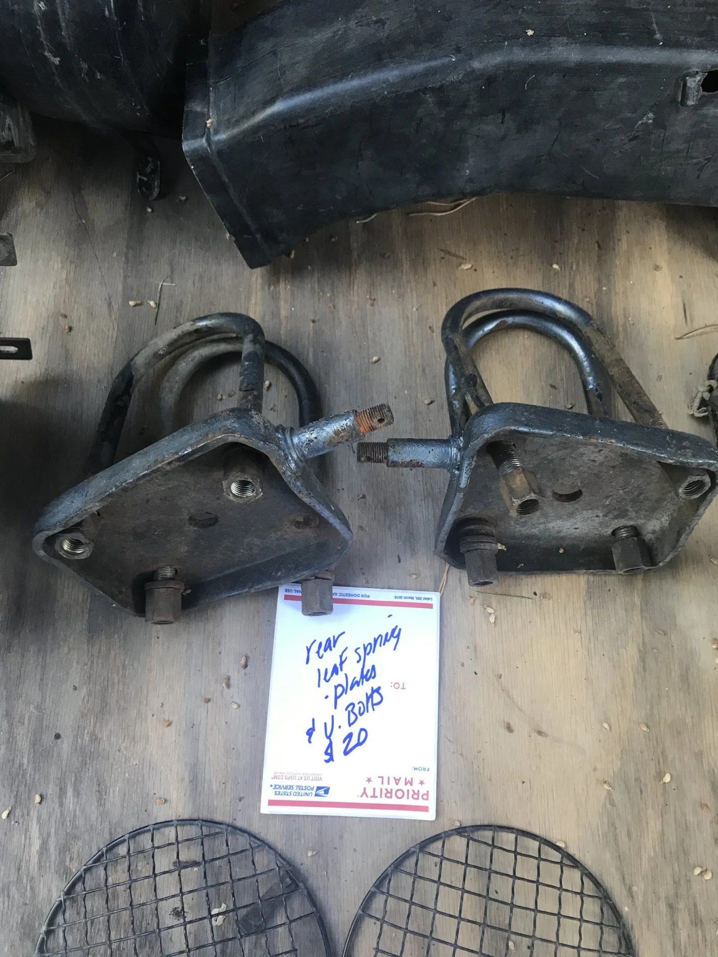 For Sale Early Heater FJ40, Rear leaf spring perches /U bolts Head