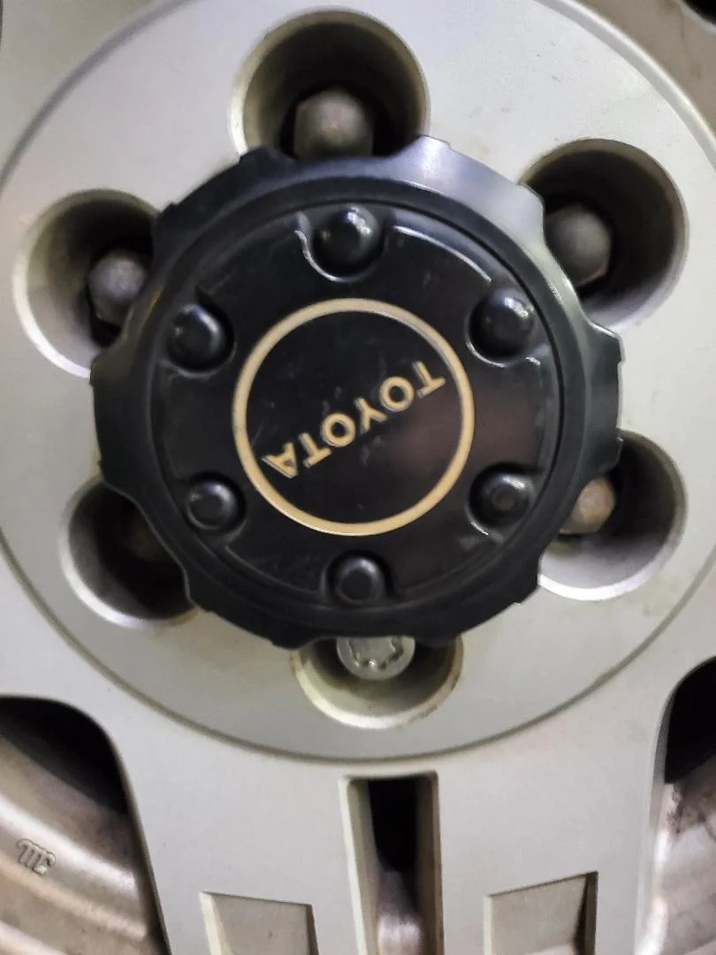 Wanted - 1991 wheel center cap - single unit - | IH8MUD Forum