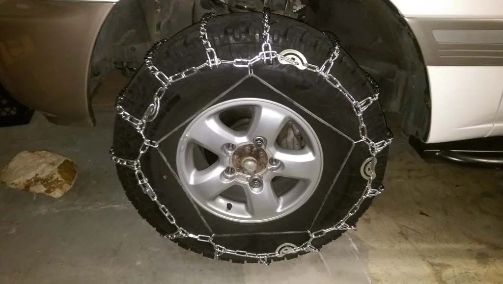 Wide tires and snow chains (or not) on the 100... Page 2 IH8MUD Forum