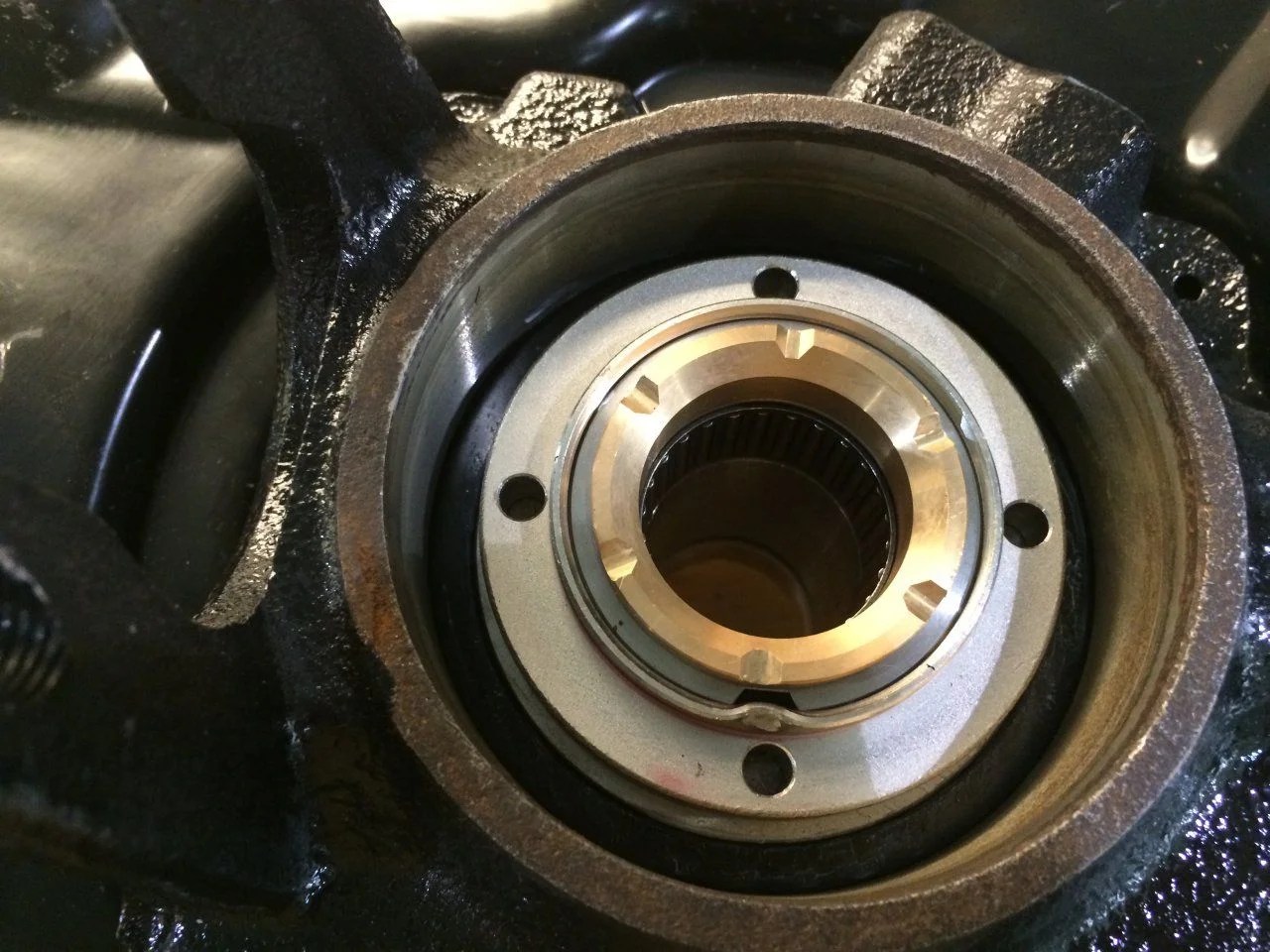 Manual locking hubs on it? stay tuned IH8MUD Forum