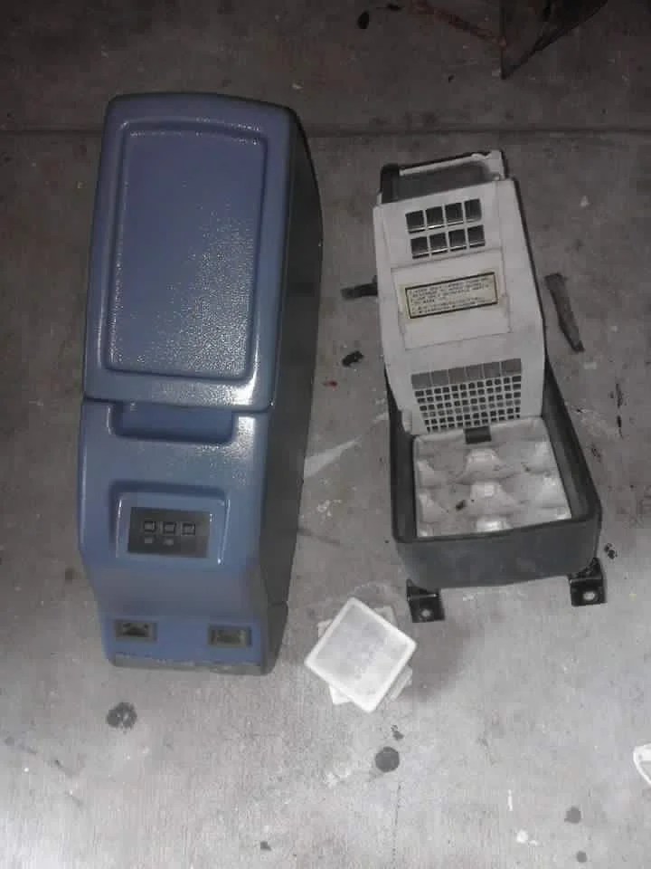 80 series Center console cooler with ice maker IH8MUD Forum