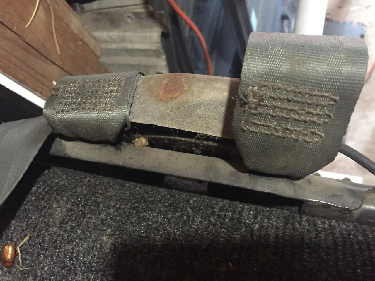 JDM HZJ73 rear seat belts? Euro roll bar source? Page 2 IH8MUD Forum