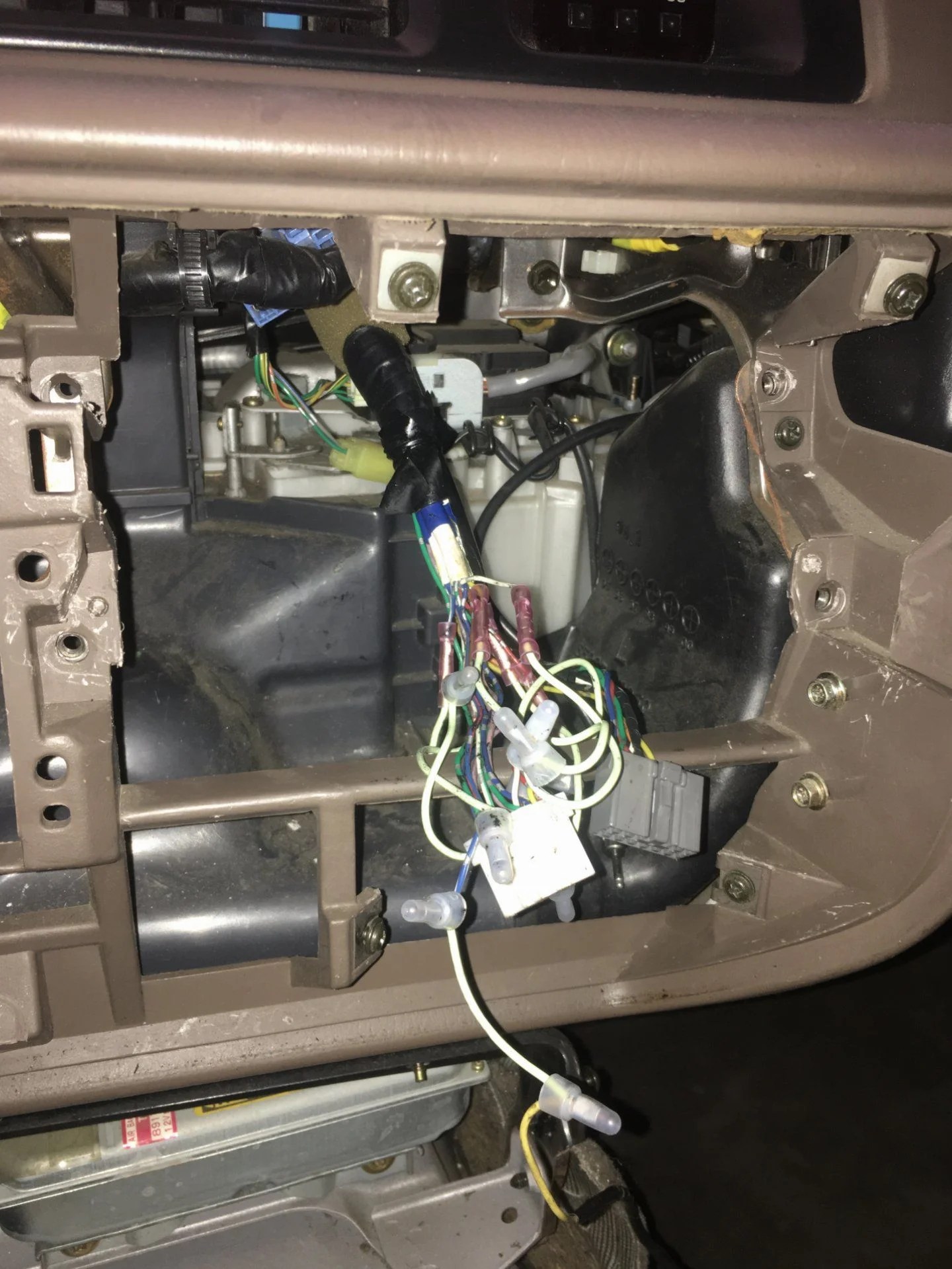 LX450 Stereo wiring | IH8MUD Forum