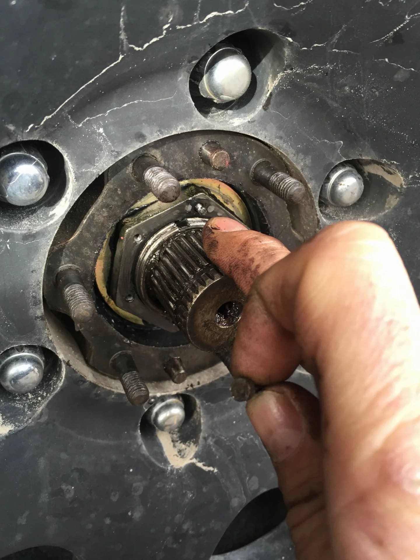 Trail gear spindle nut damage heads up on 80 IH8MUD Forum