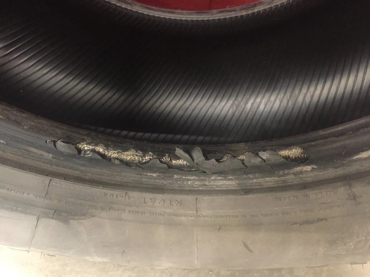 Tire bead damage? Is this safe to drive on? IH8MUD Forum
