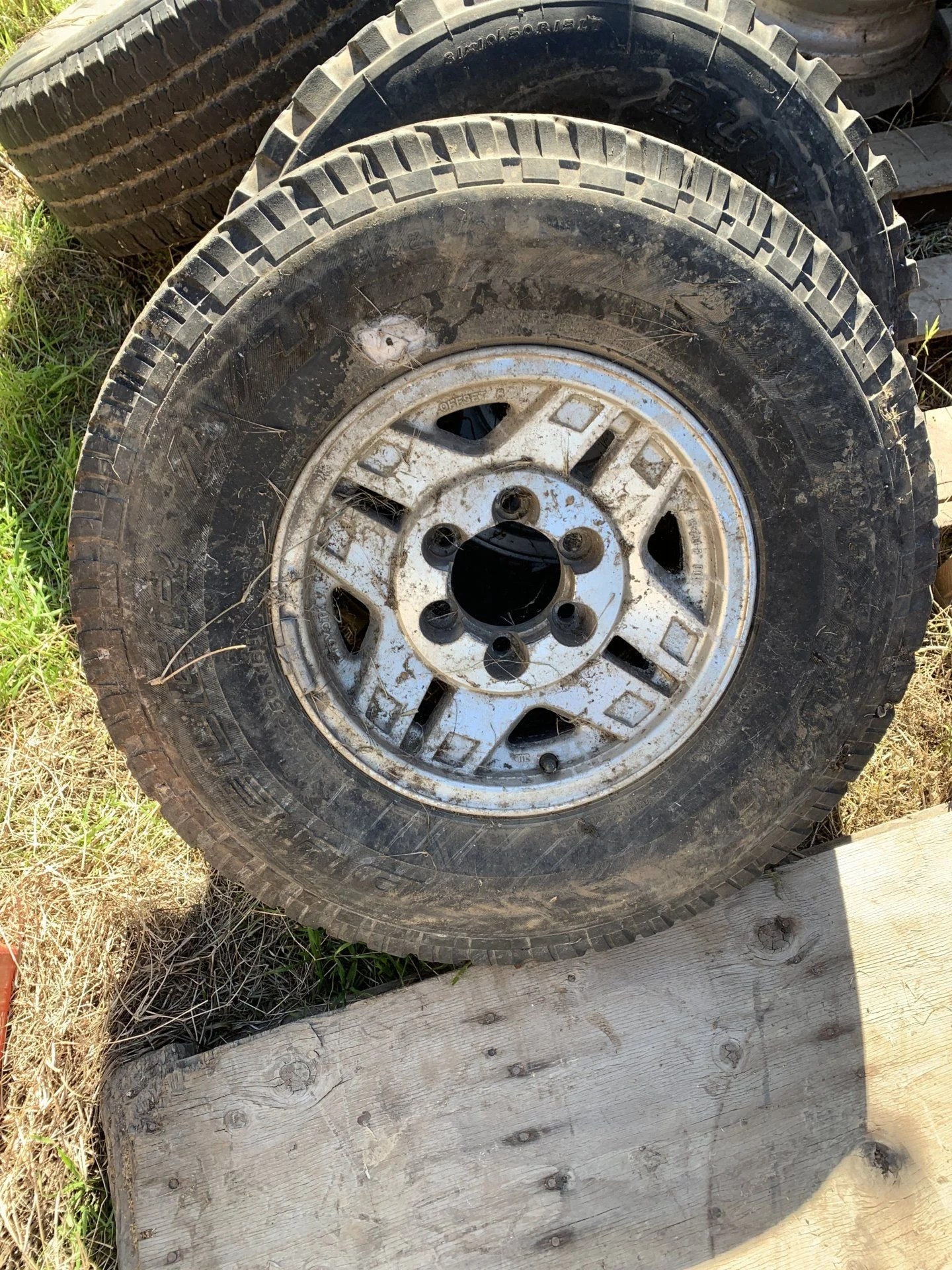 For Sale Rims and tires off 91 fj80. Yuba city ca IH8MUD Forum
