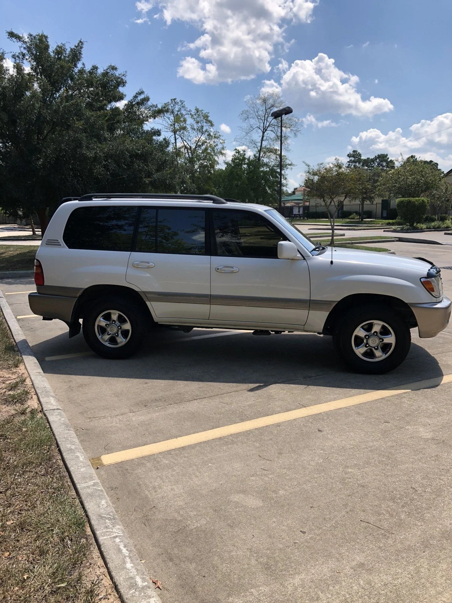 For Sale SOLD Houston 2002 Toyota Land Cruiser 193k miles IH8MUD