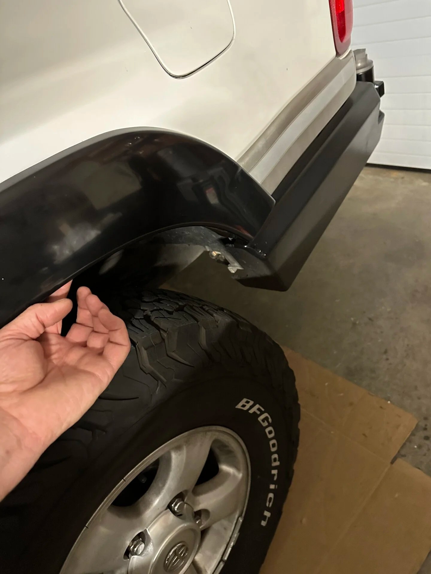 2000 Land Cruiser fender flare help IH8MUD Forum