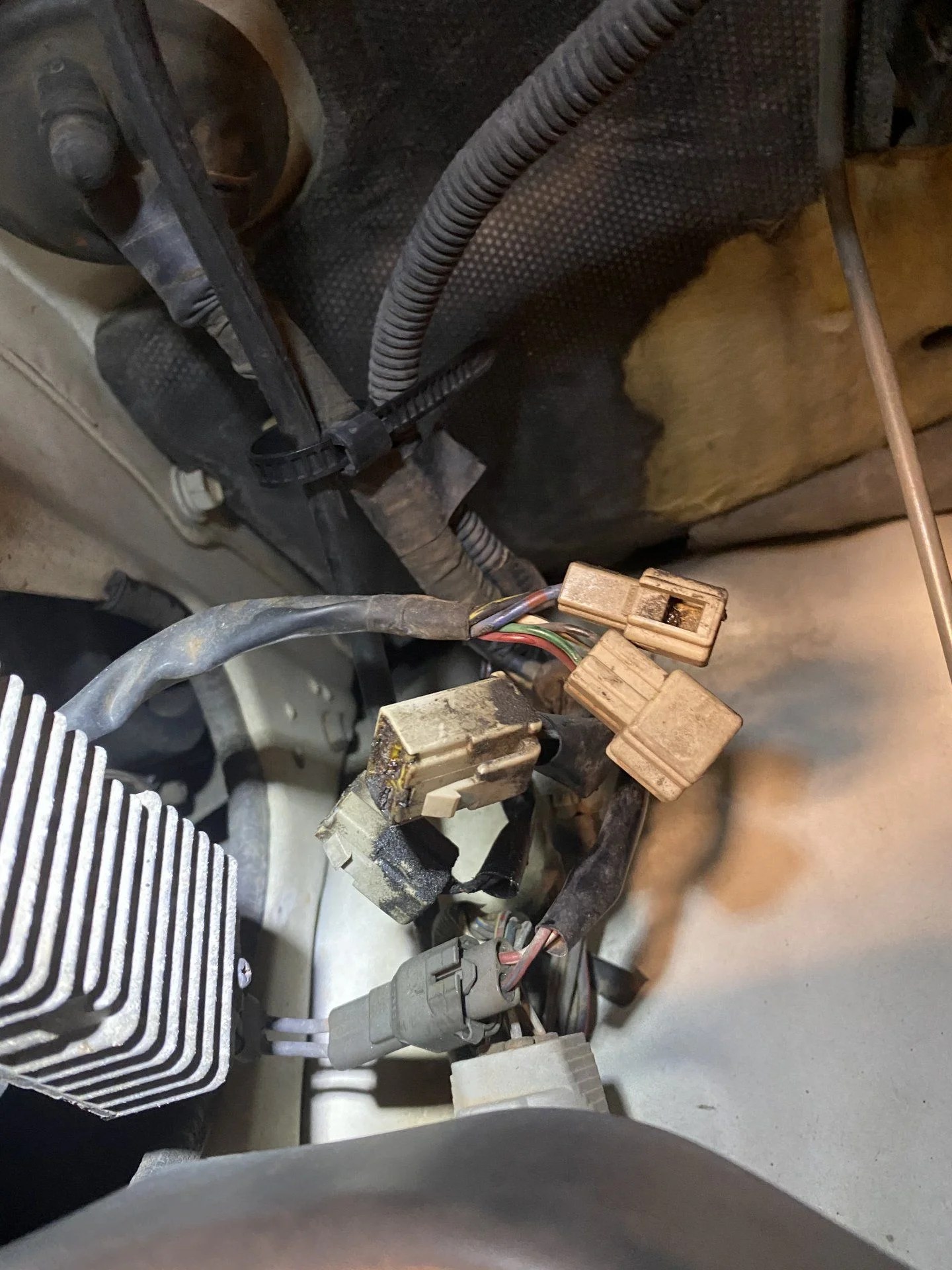 What is this wiring harness for? New owner 1997 FZJ80. IH8MUD Forum