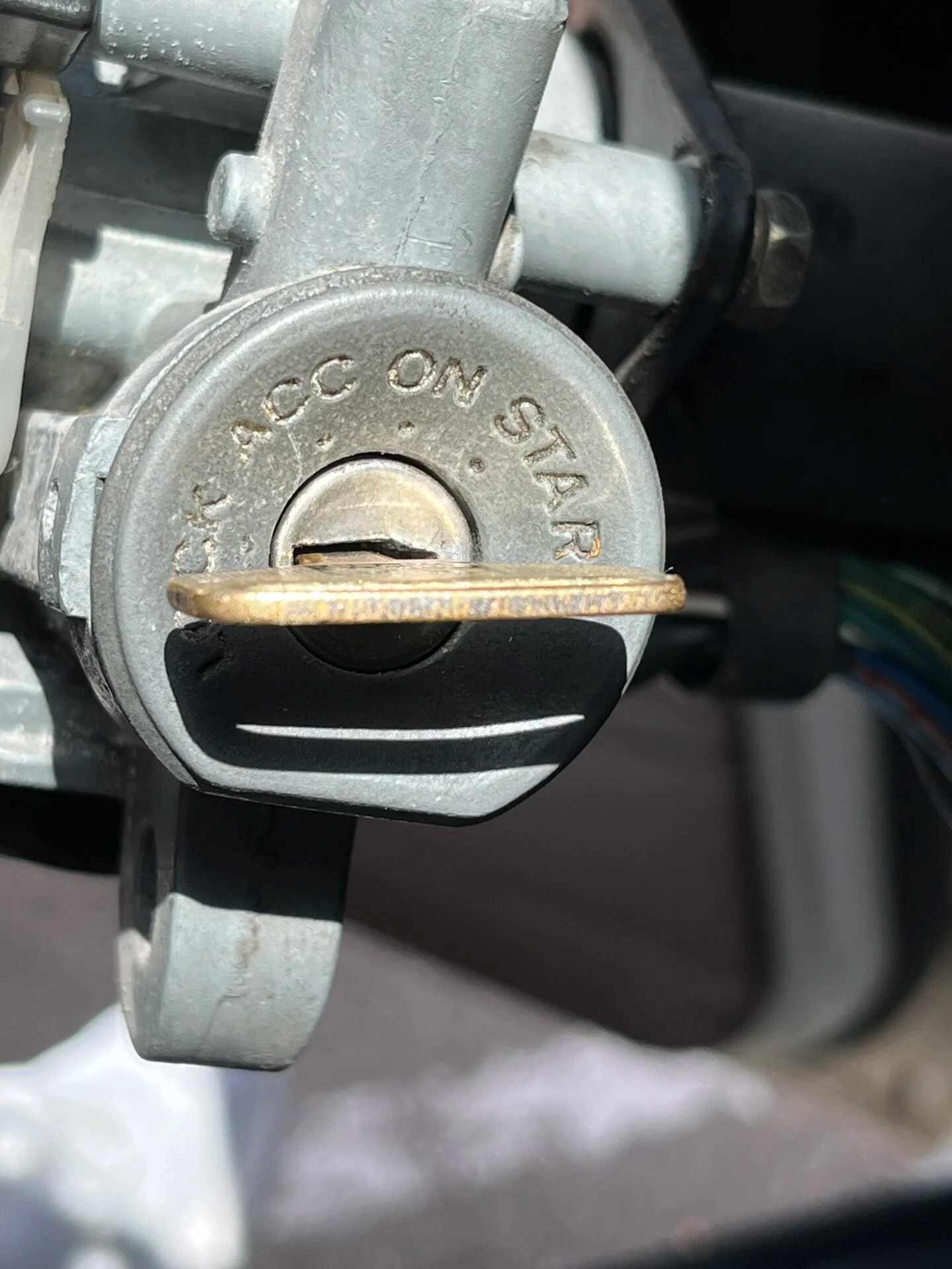 Ignition Cylinder FJ62 / 1988 Jammed Rotated past ACC and Start