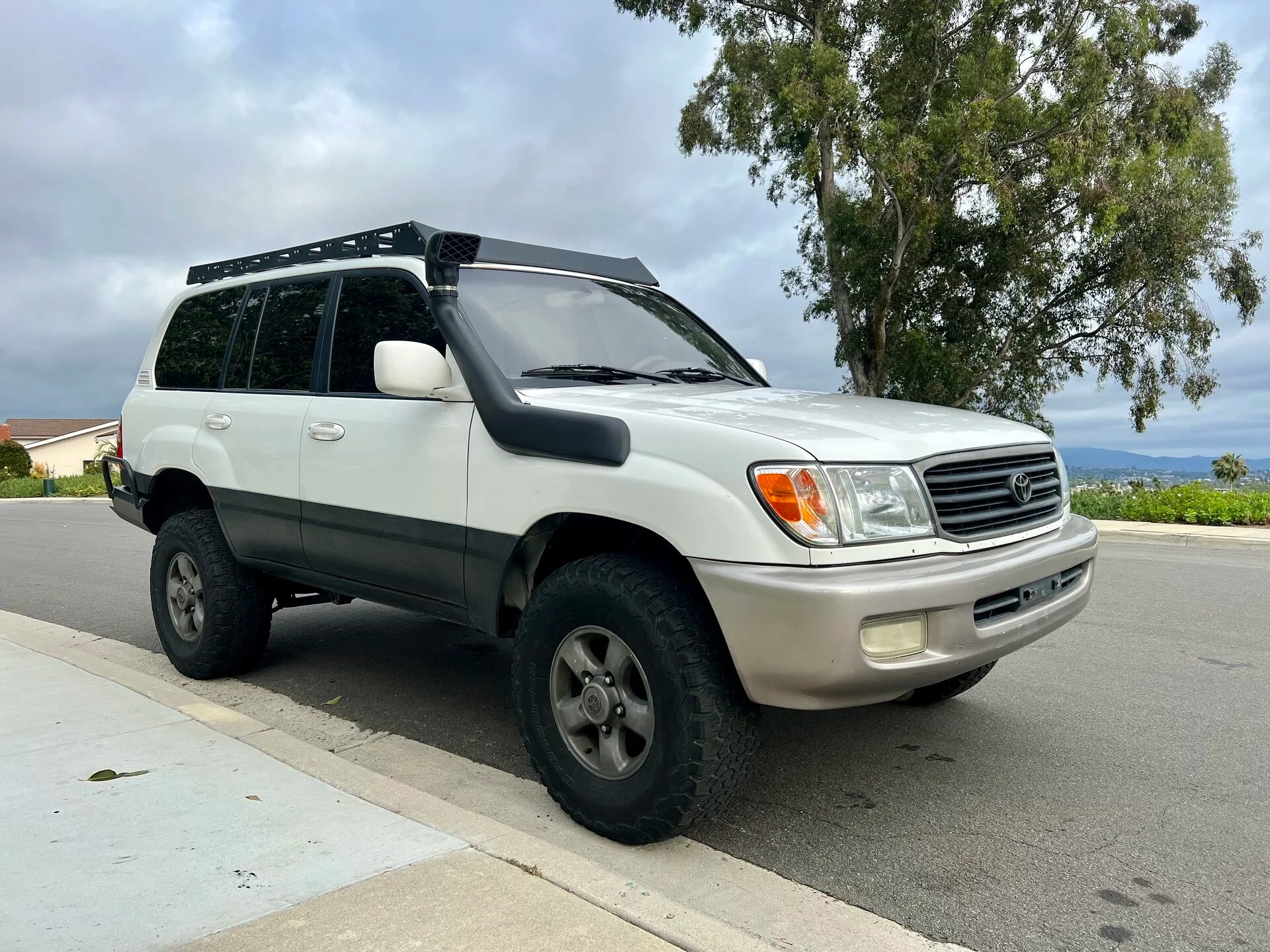 SOLD San Diego Toyota LandCruiser 100 IH8MUD Forum