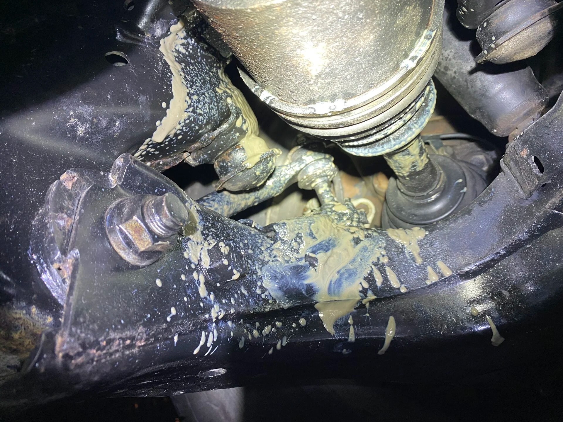 100 Series both CV boots leaking on front axles IH8MUD Forum