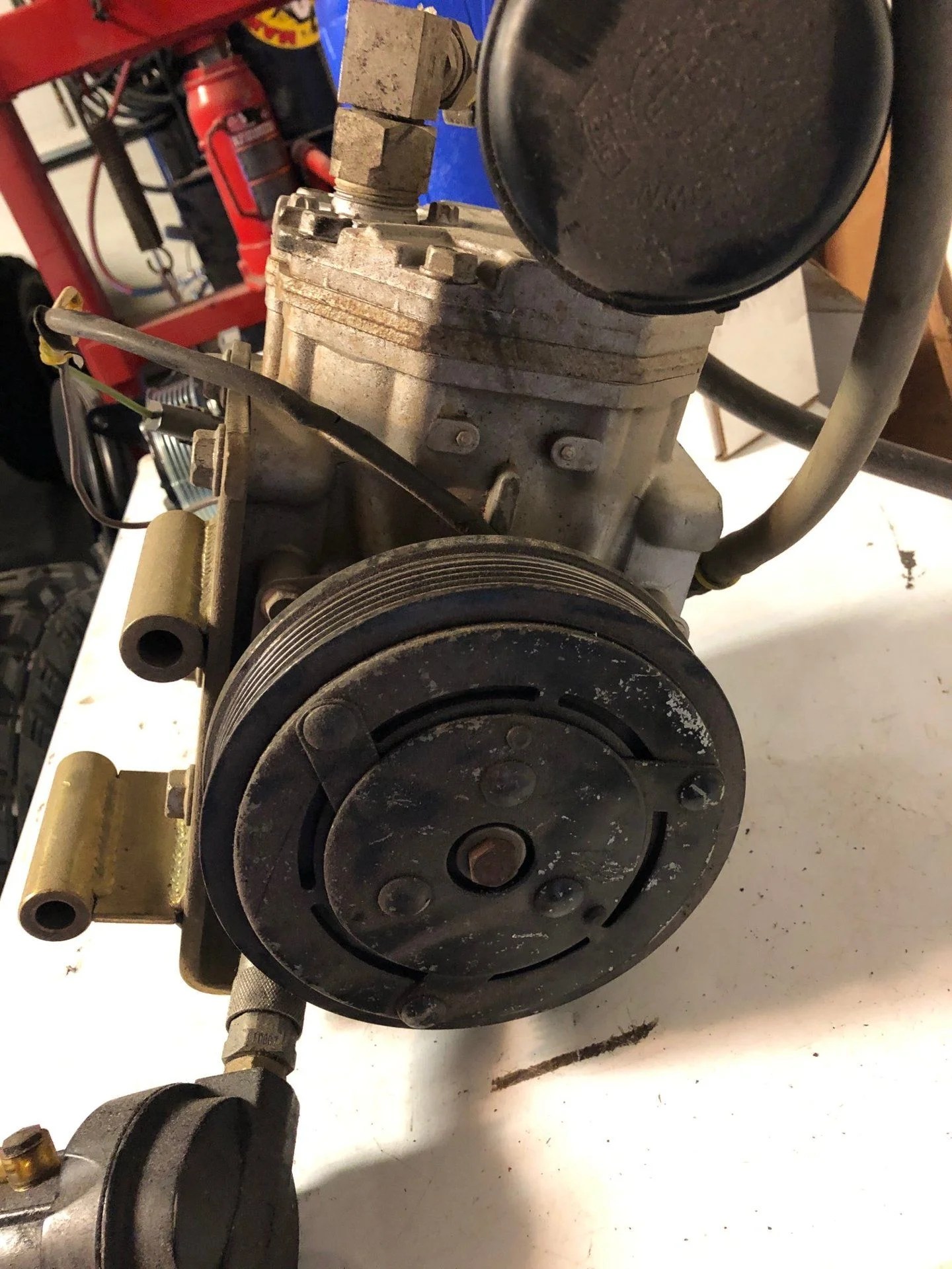 For Sale San Jose Belt driven Air Compressor And Bracket Chevy 350