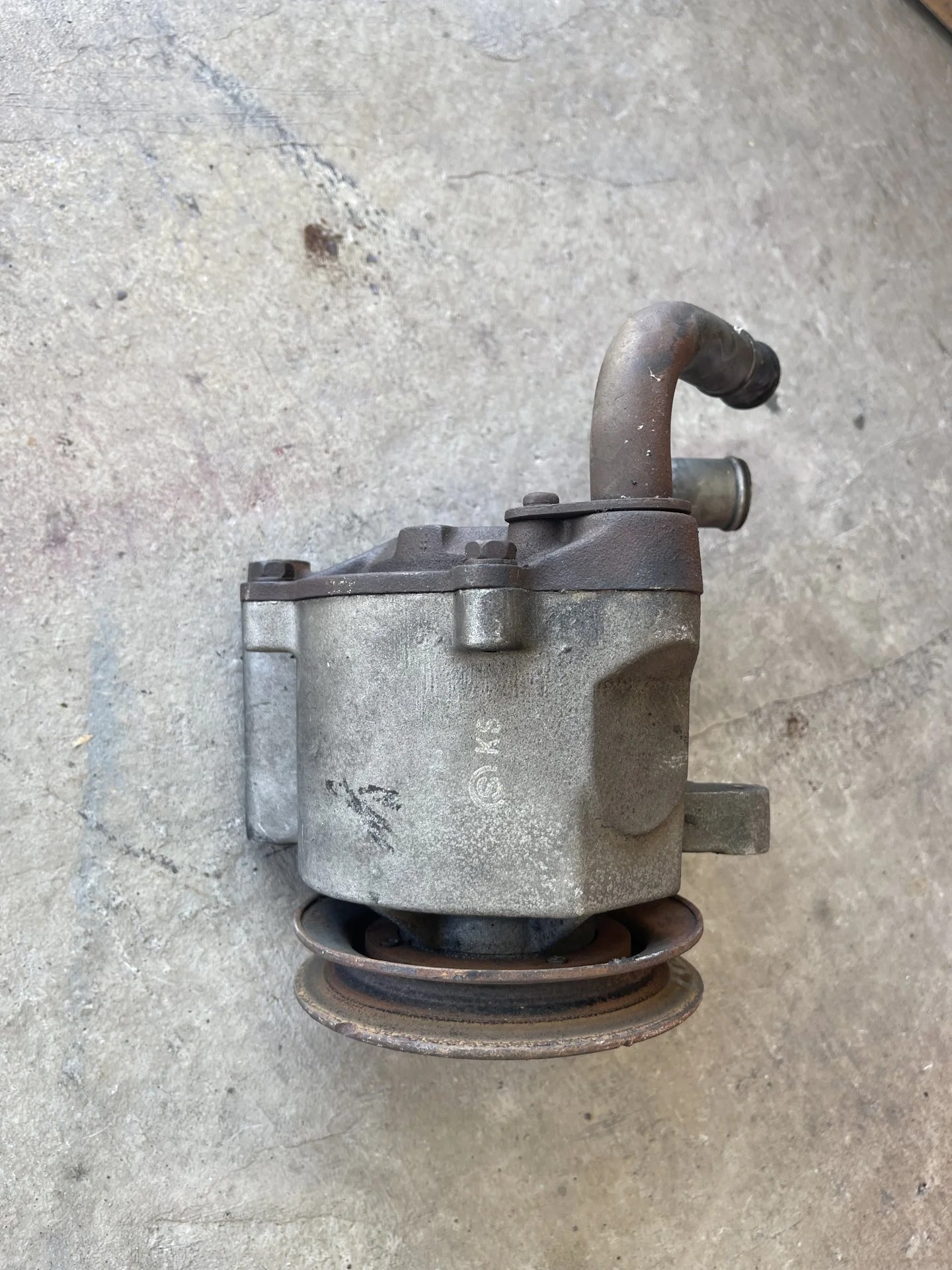 SOLD Nevada 2F Intake/Exhaust manifold w/carb and smog tubing stuff