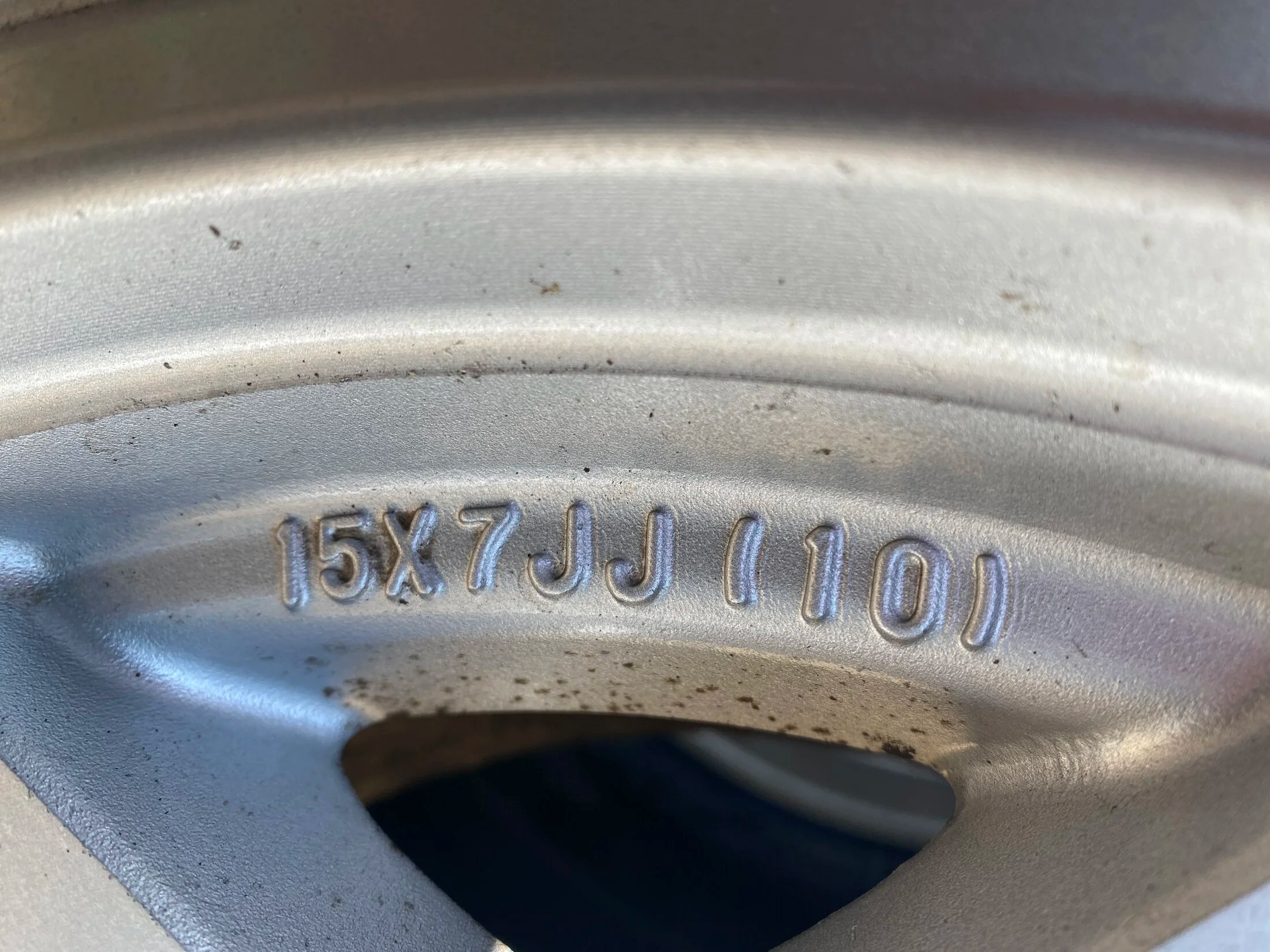 SOLD West Monroe, LA FJ80 15’ rims and tires. IH8MUD Forum