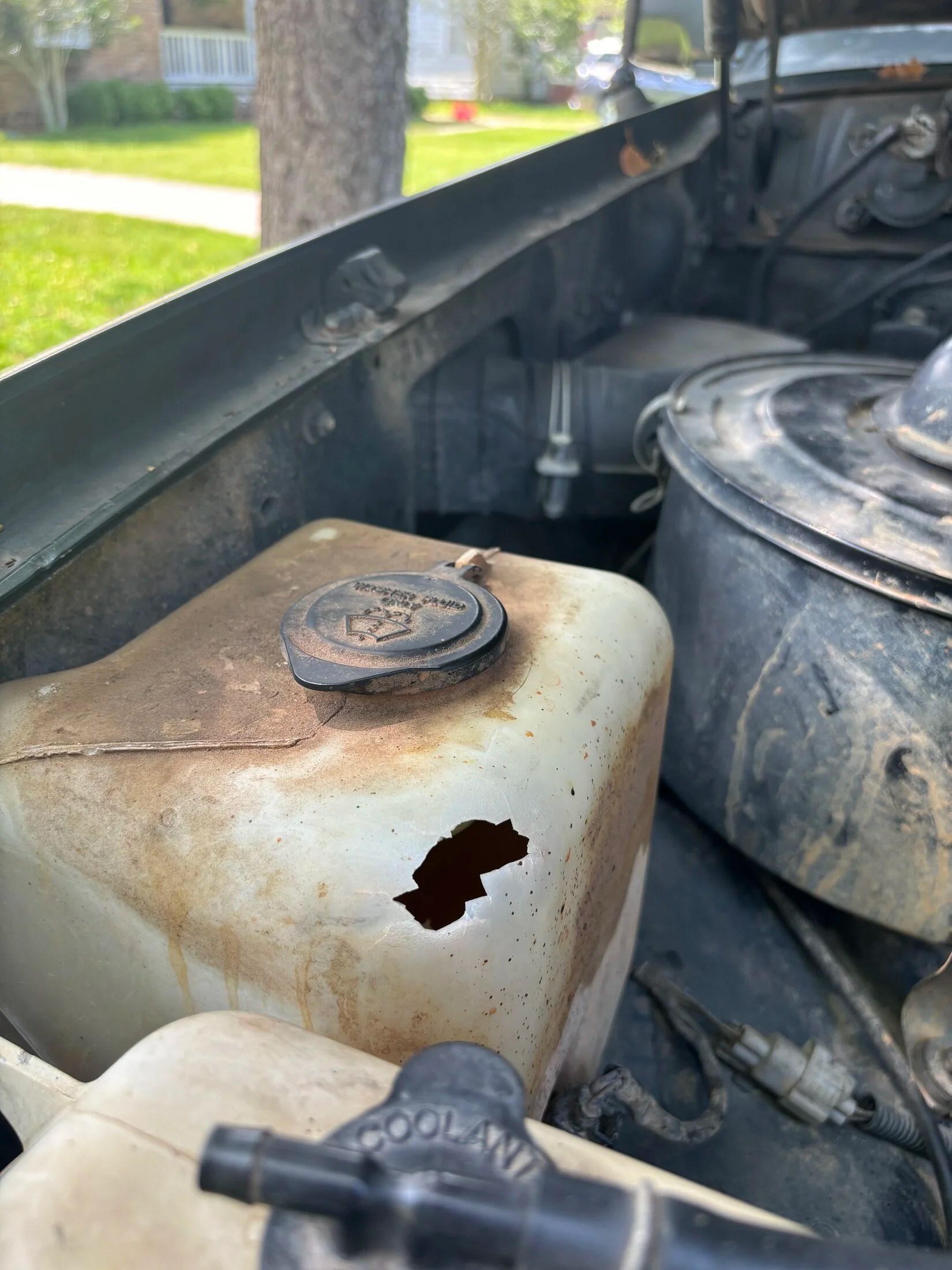 1996 washer fluid reservoir replacement | IH8MUD.com Forum | Toyota