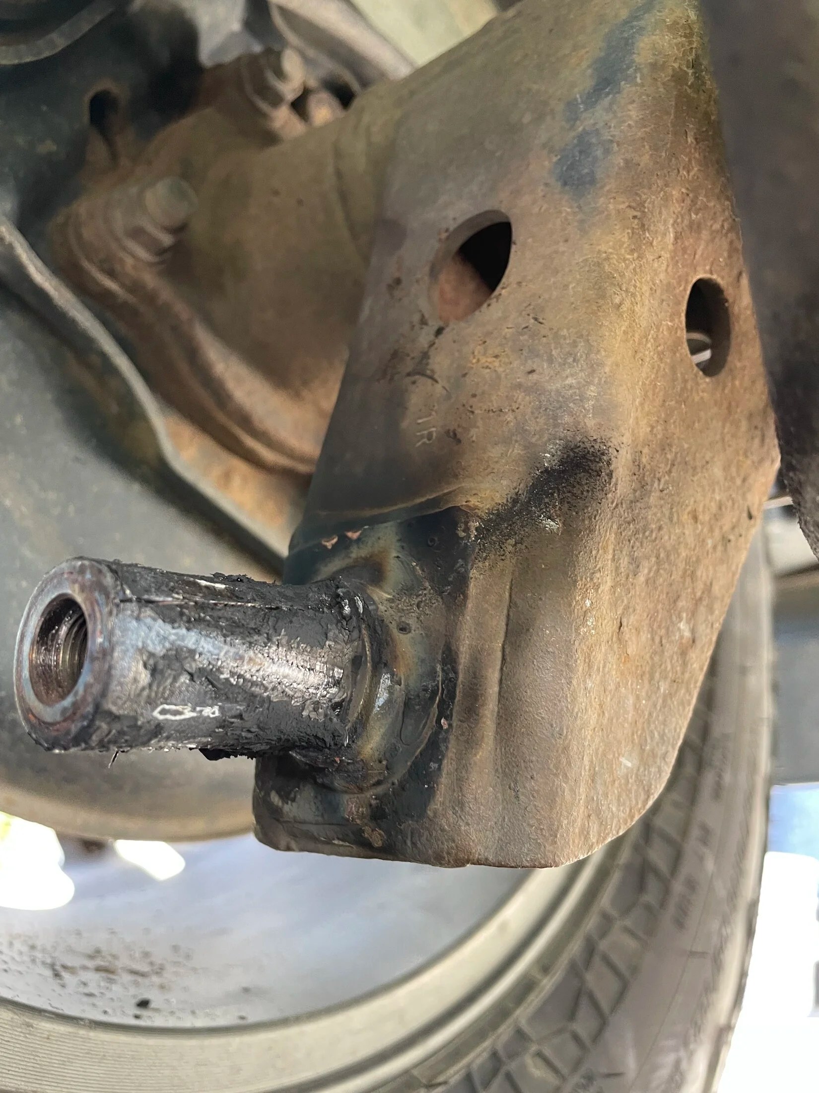 Rear lower shock bushings stuck | IH8MUD.com Forum | Toyota, Lexus