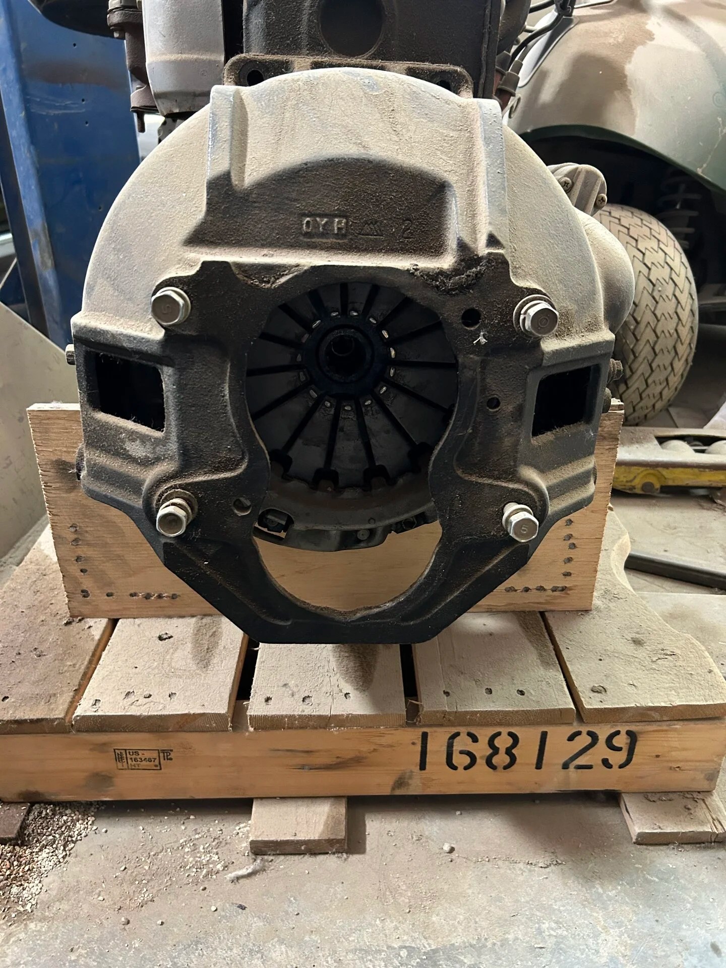 What transmission bolts to a H42 bell housing? IH8MUD Forum