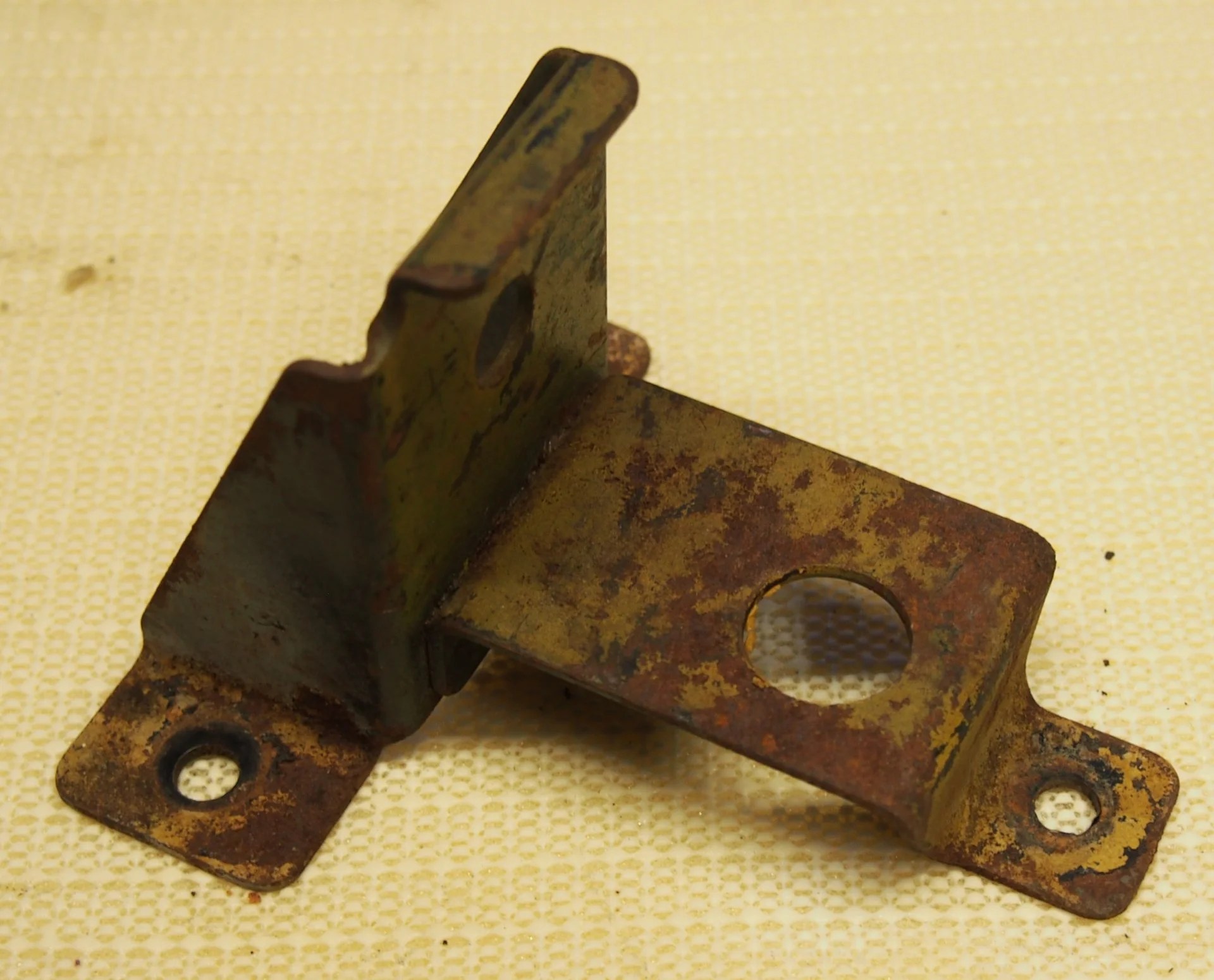 For Sale PA under seat jack bracket IH8MUD Forum