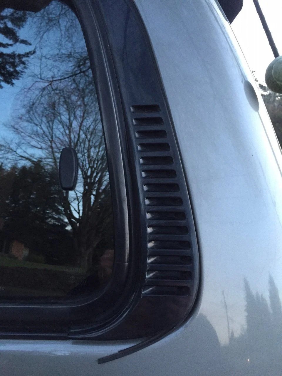 Wanted 80 Series rear window vent cover driver side IH8MUD Forum