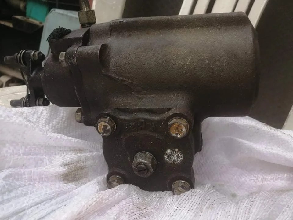 For Sale FJ40 Power Steering box. IH8MUD Forum