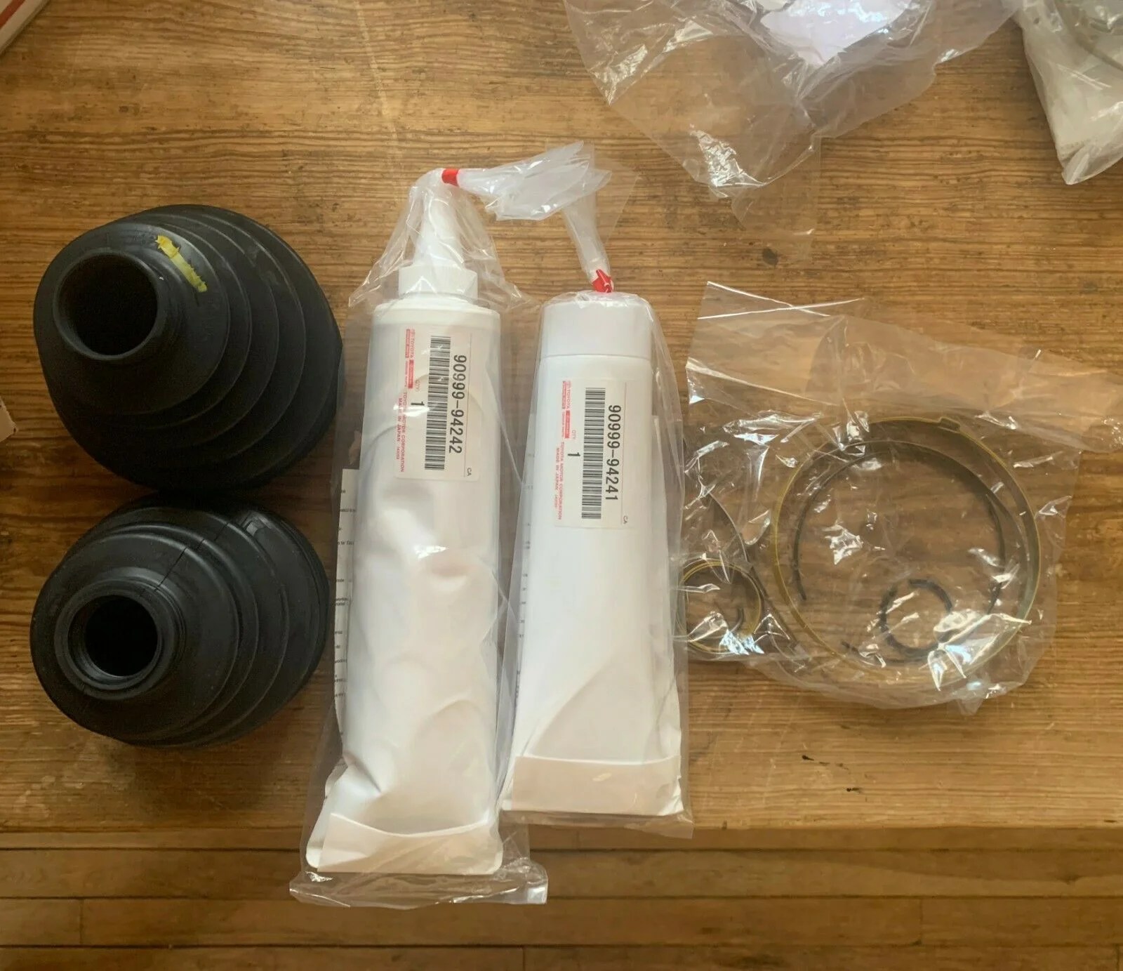 For Sale FJ100 OEM CV boot kit IH8MUD Forum