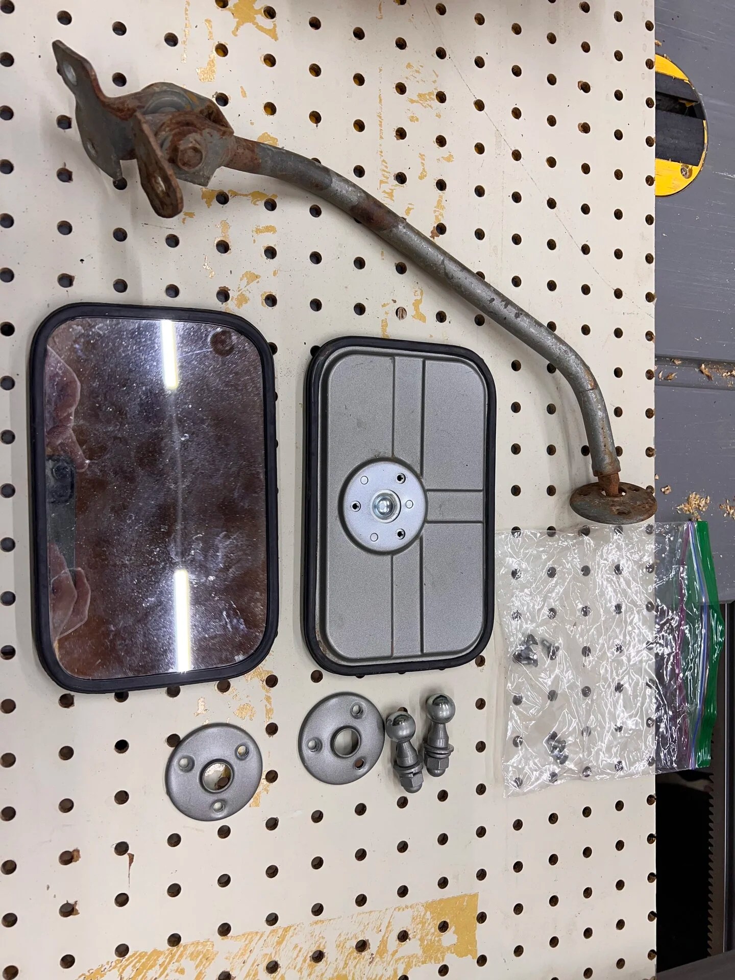 SOLD Buffalo NY Parts dump FJ40 Side view mirrors IH8MUD Forum