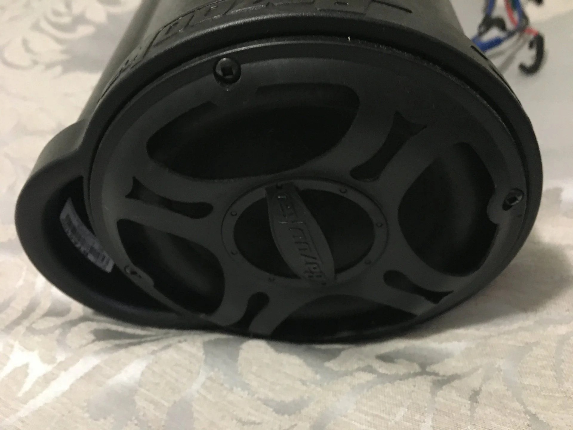 For Sale Bazooka BTA6100 BT Series 6Inch 100Watt Amplified Tube