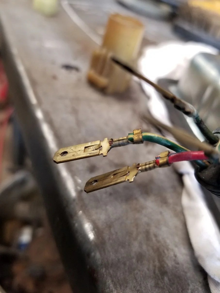 How do ya: remove wires from harness plugs | IH8MUD Forum