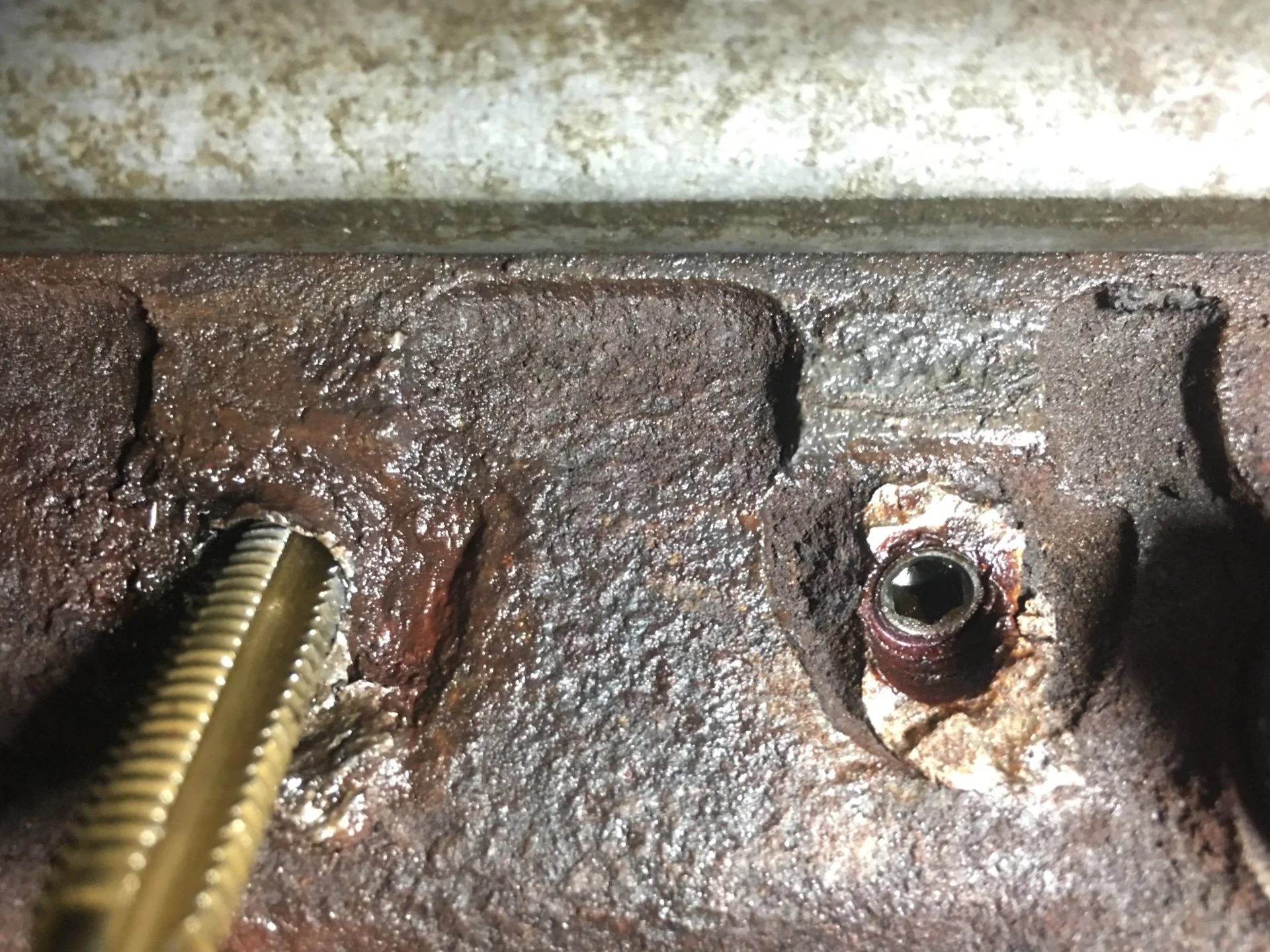 Air Injector - Broken Off in Head | IH8MUD Forum