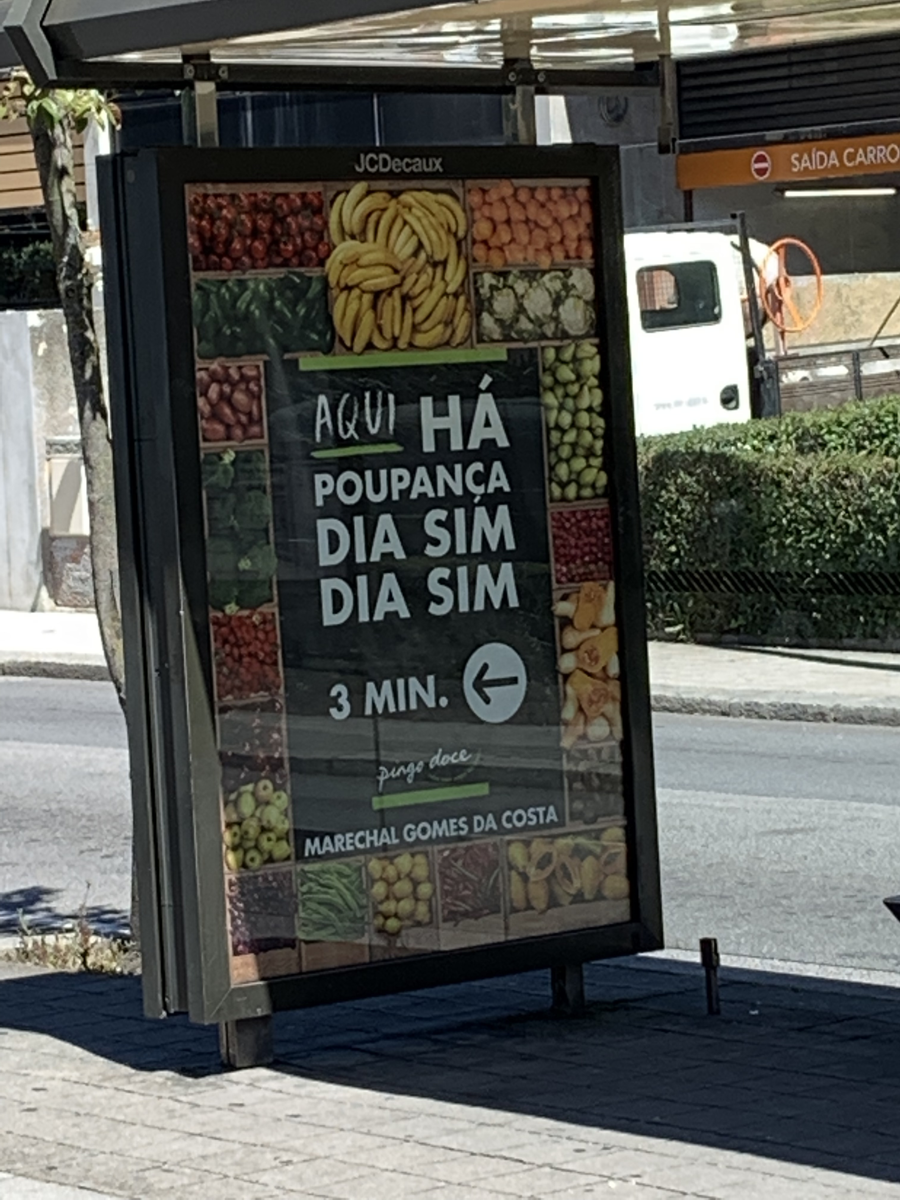 What does “dia sim dia sim” mean? Portuguese Questions Practice