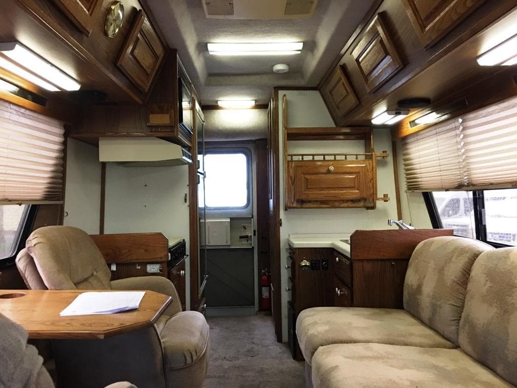 Best Class B RV for full time living, with pets, in warmer climate environments Van life Forum