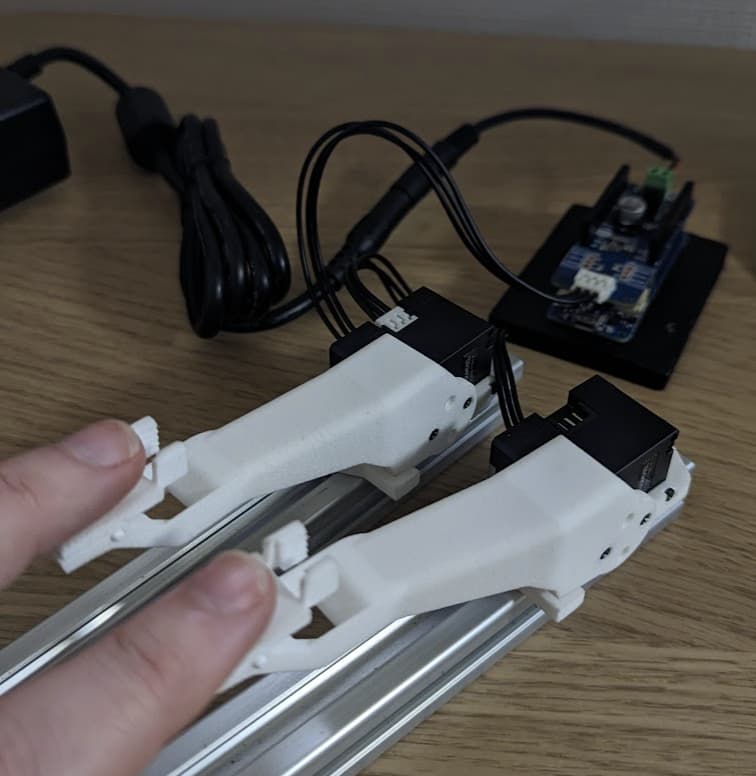 Dynamixel XC330T181 jittering around fixed goal position DYNAMIXEL