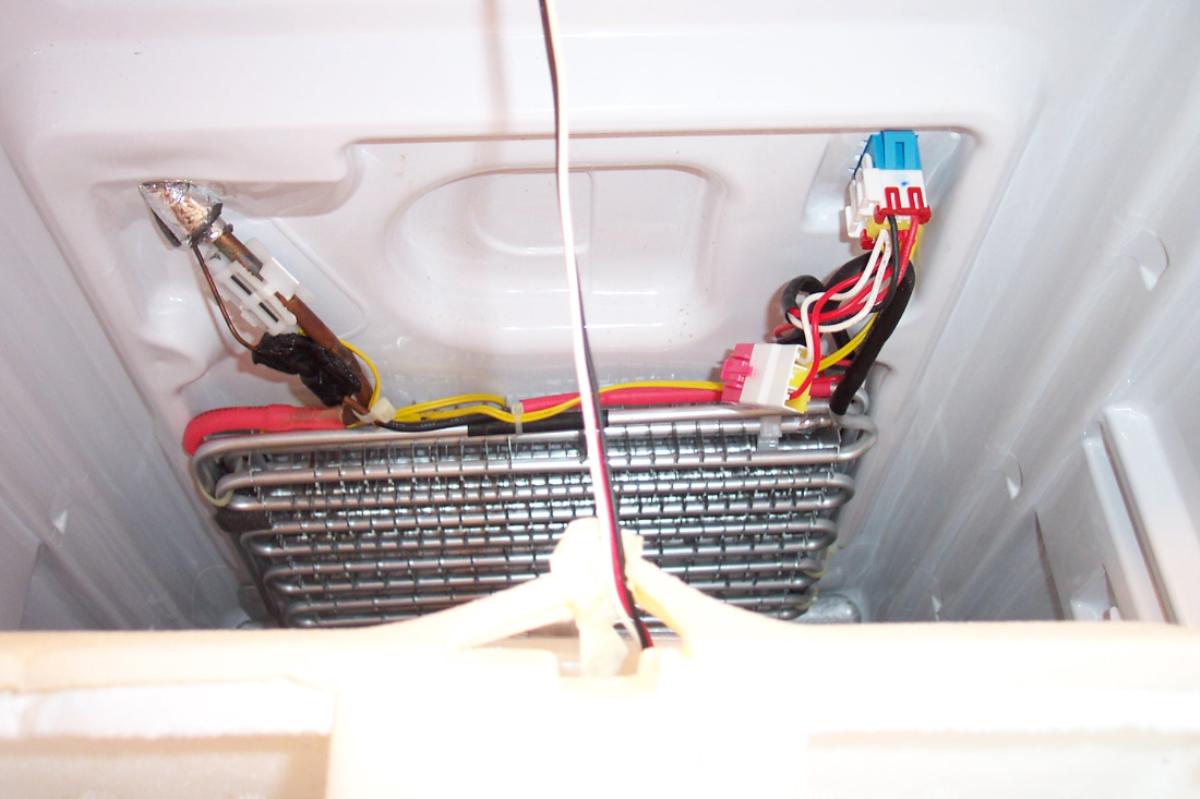 Side by Side Kühlschrank Samsung RS 21 FCMS kühlt nicht mehr