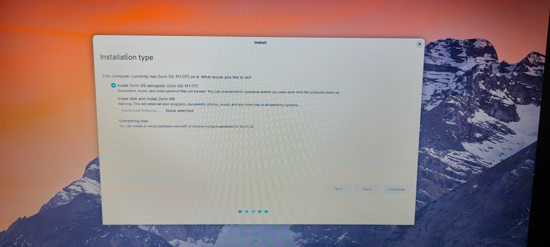 BIOS does not see Zorin 17 OS installed on hard disc - Installing