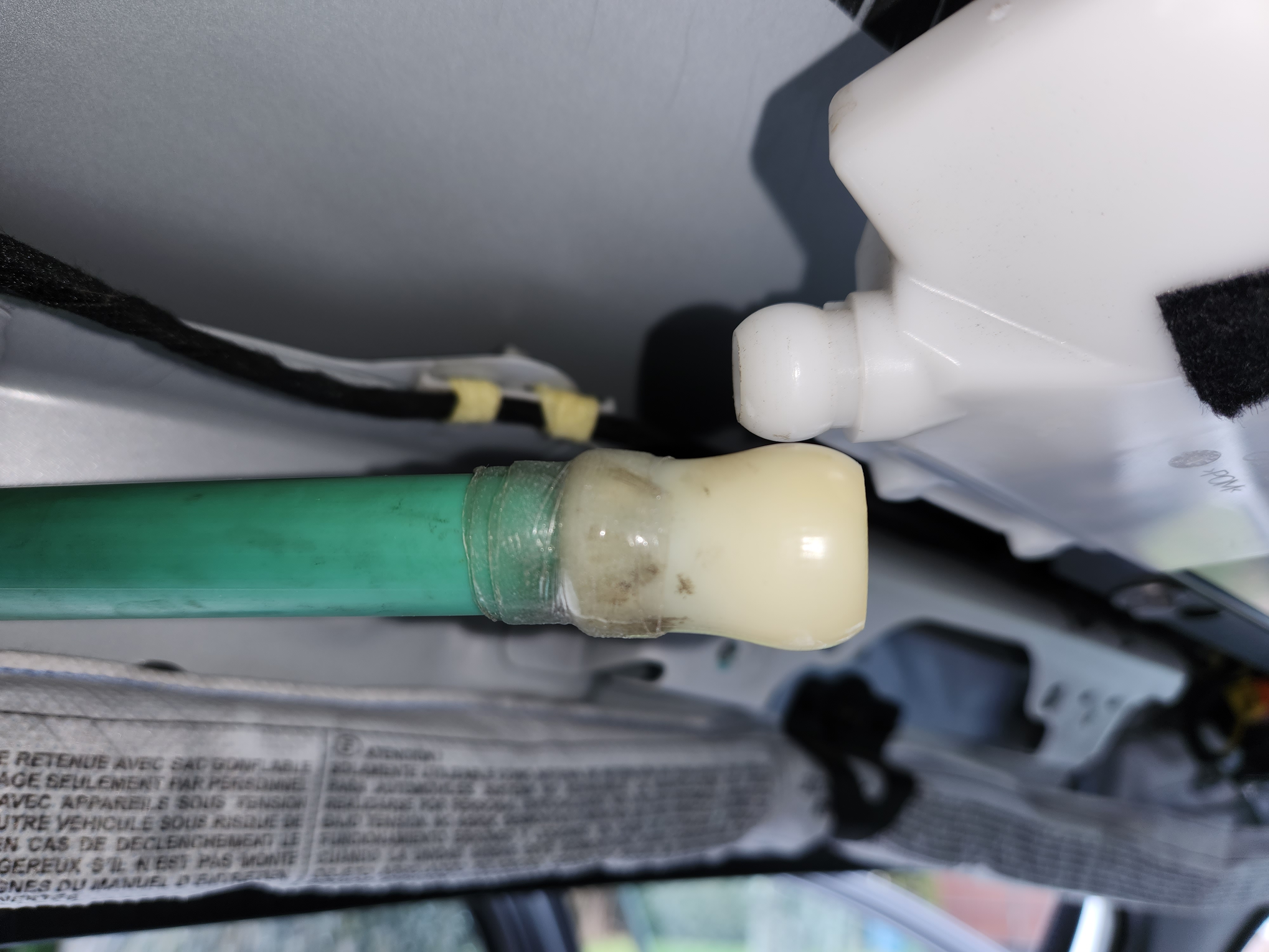 Clearing sunroof drains A6 All/ S6 All Audi Revolution