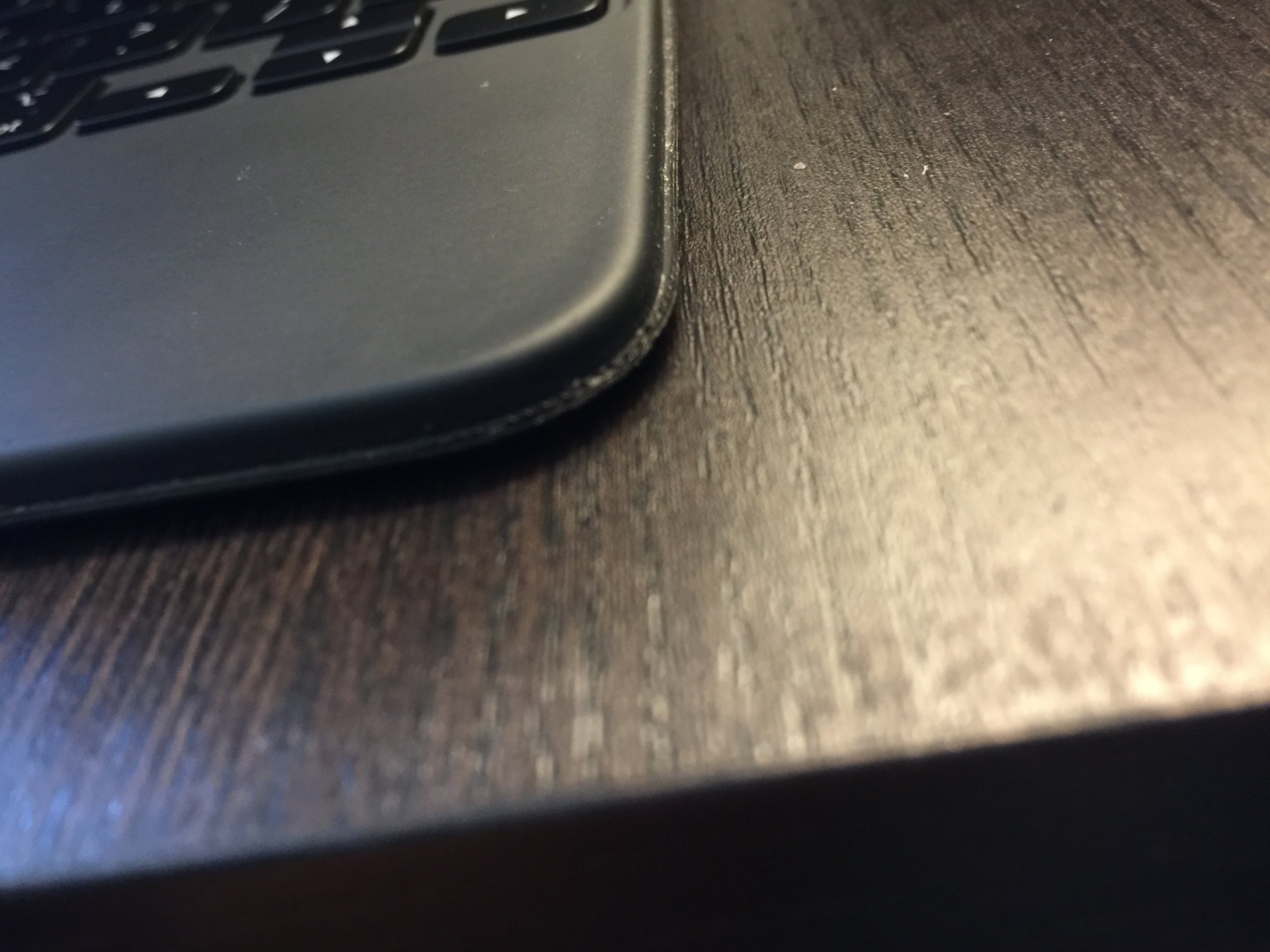 Damage to Edges of Magic Keyboard MacRumors Forums