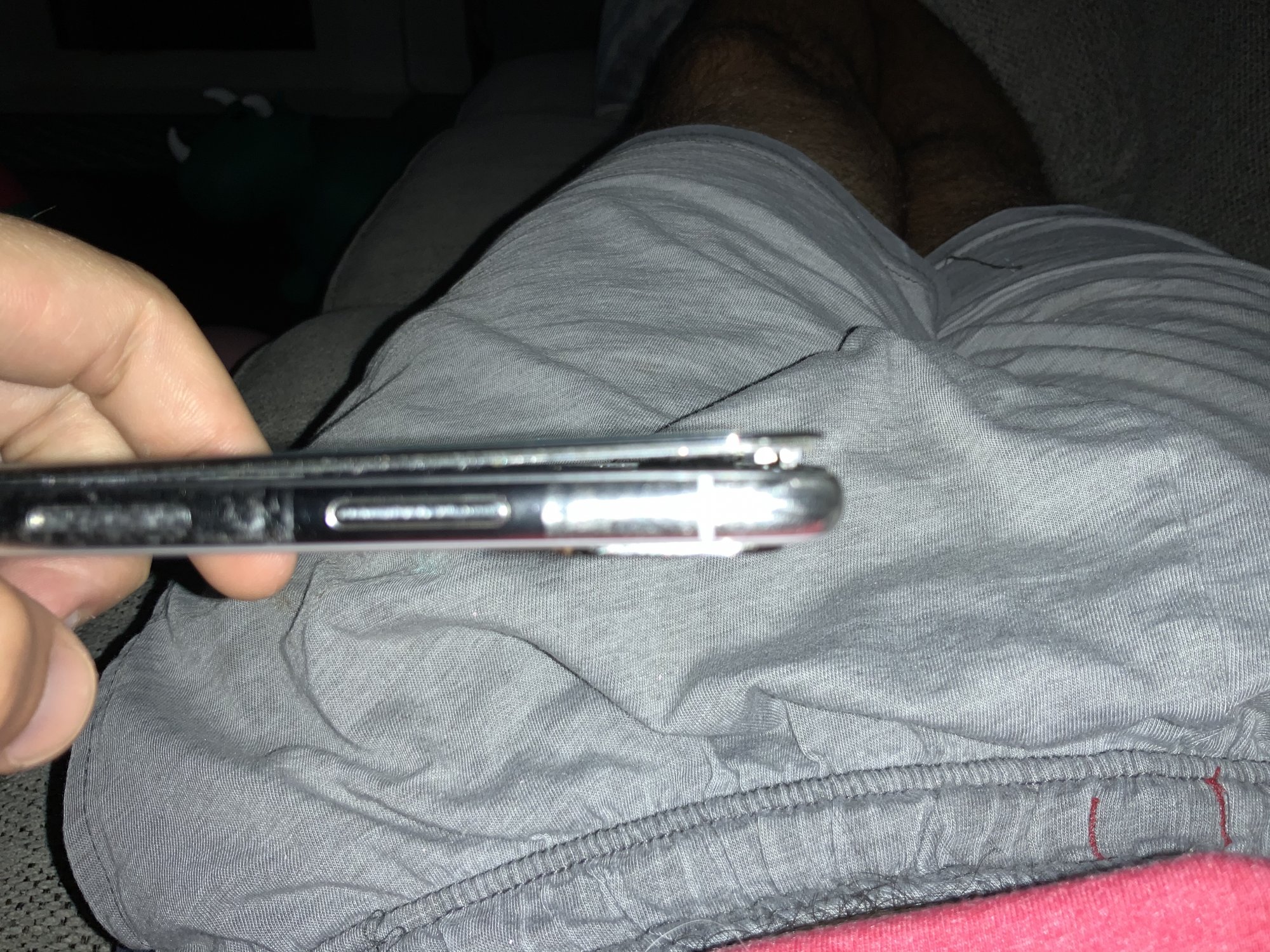 iPhone X screen coming off...repair/replace options? MacRumors Forums