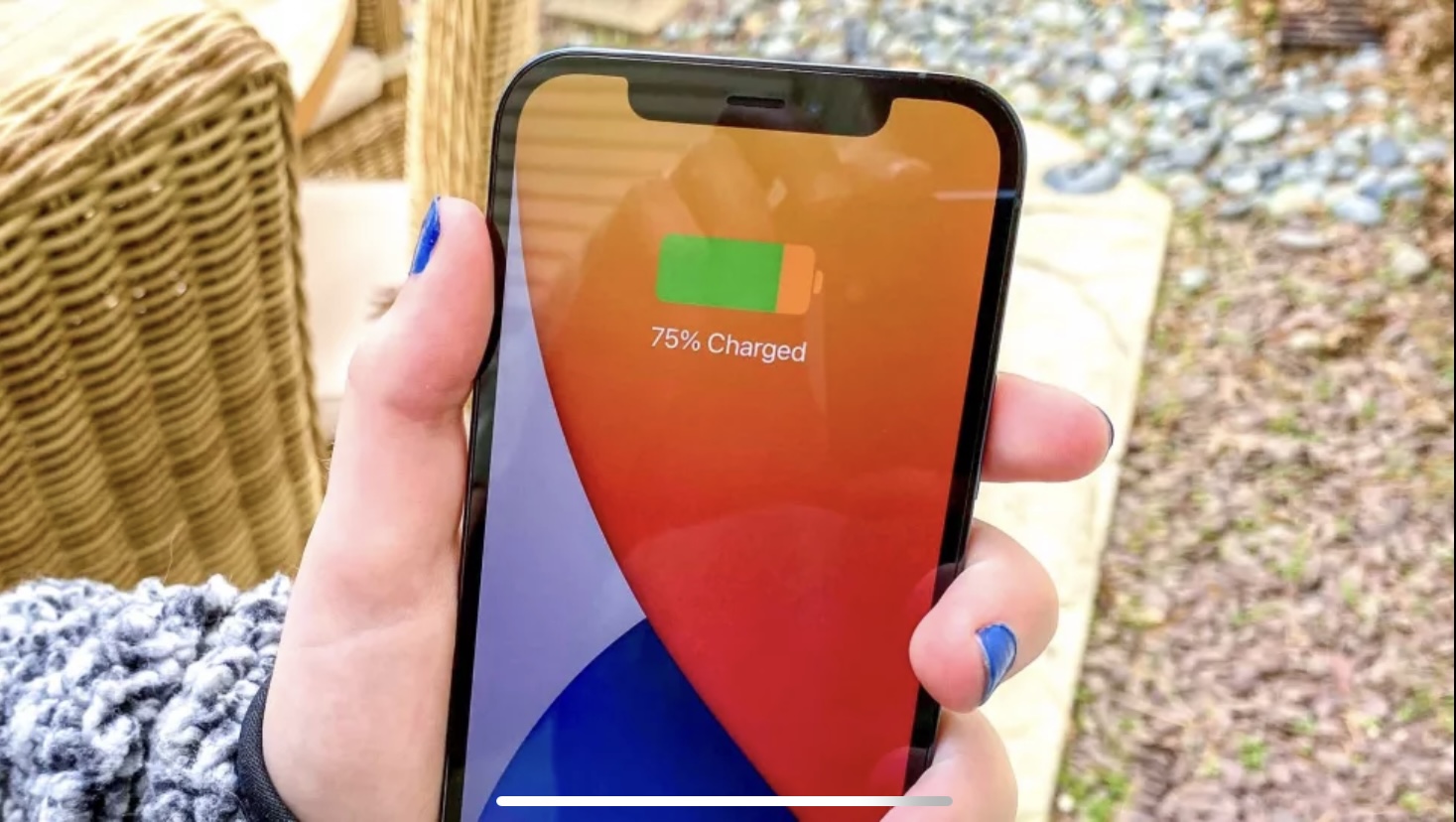 Why do iPhone 12 Pro bezels appear thicker than iPhone 11 Pro screens
