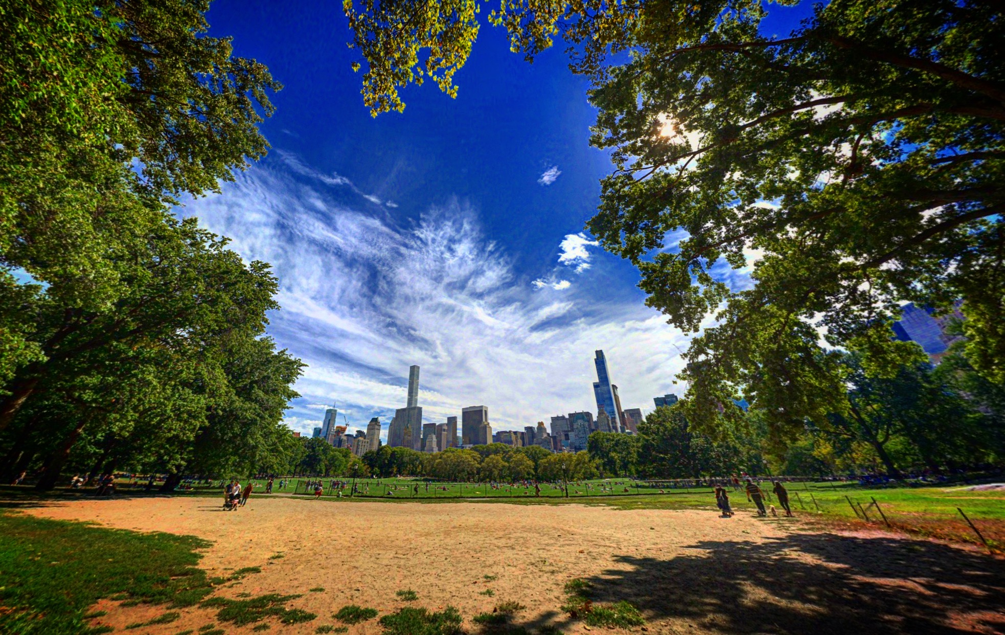 Google Debuts Interactive VR Photography App 'Cardboard Camera' on iOS
