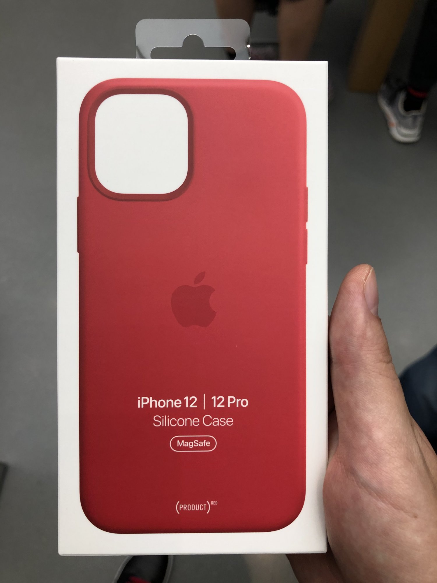 Just bought the iPhone 12 case from Apple Store MacRumors Forums