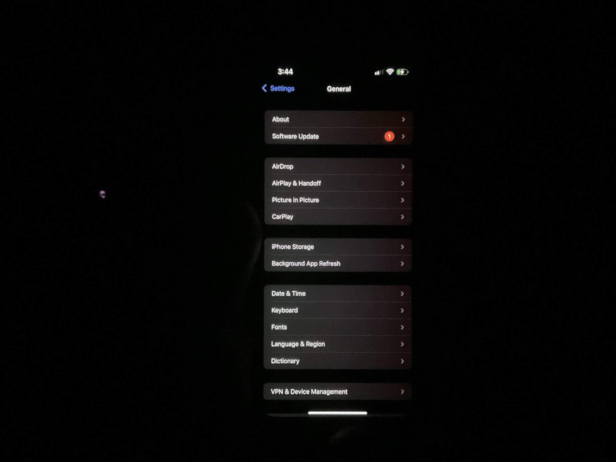 iPhone 13 pro max red tint on one side of the screen? MacRumors Forums