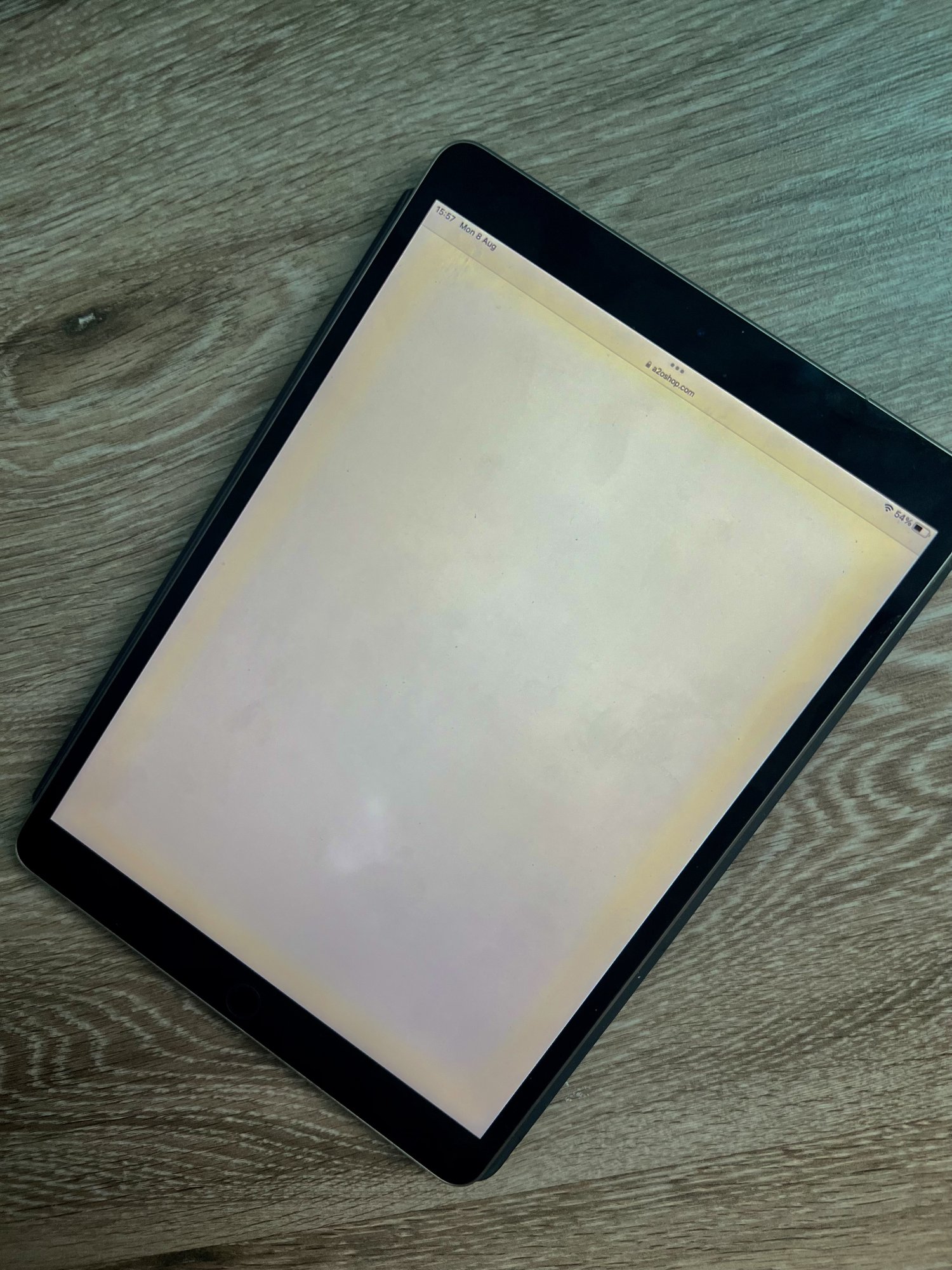 iPad Pro 10.5 yellow bands across the edges MacRumors Forums