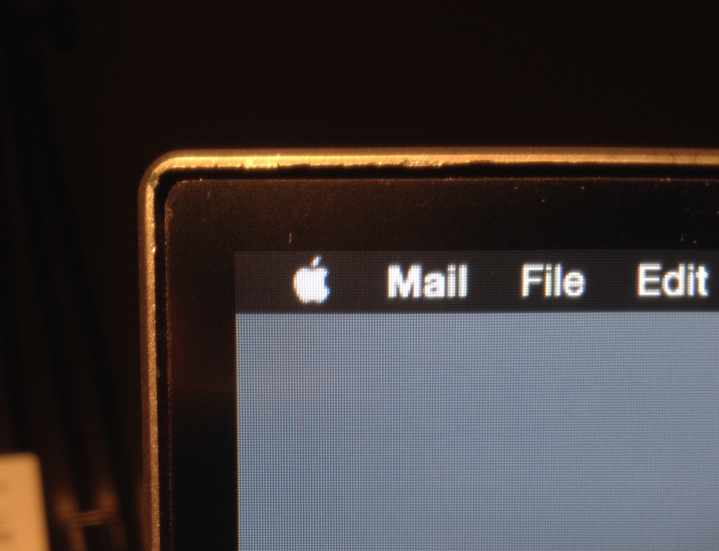 1/4" Black Border Around Monitor MacRumors Forums